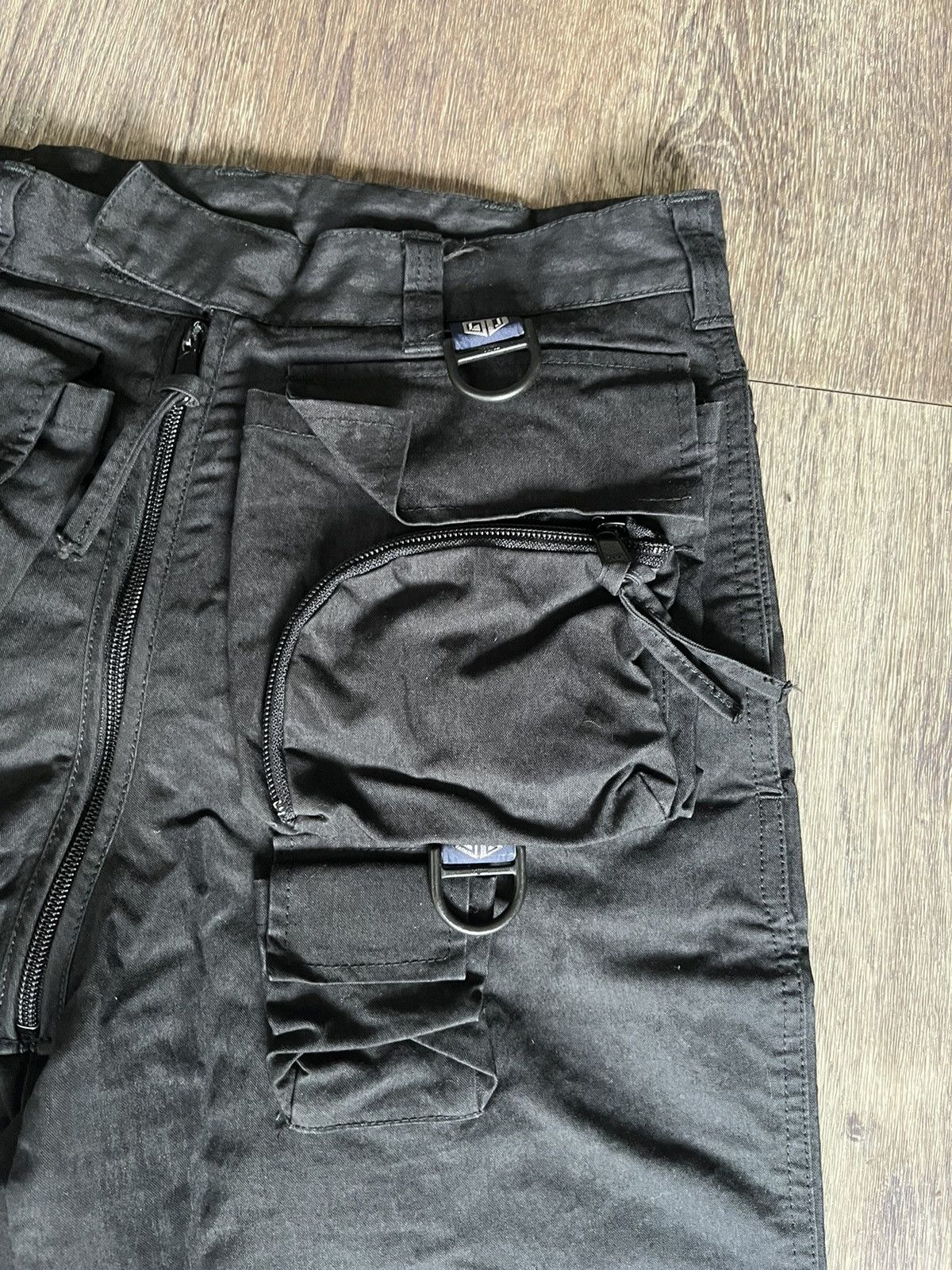 General Research GENERAL RESEARCH MULTI-POCKET CARGO SHORTS - 1999 Size US 30 / EU 46 - 3 Thumbnail