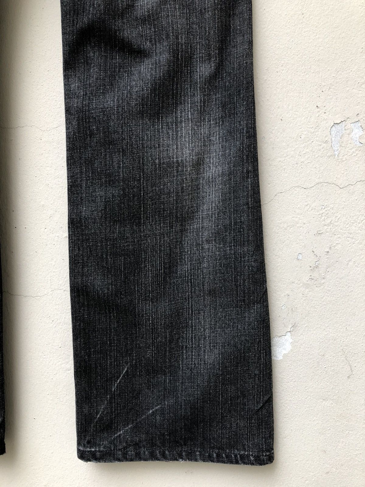 Lounge Lizard Blutenblatt Japan Distressed Denim Flare Jeans Size US 31 - 22 Thumbnail