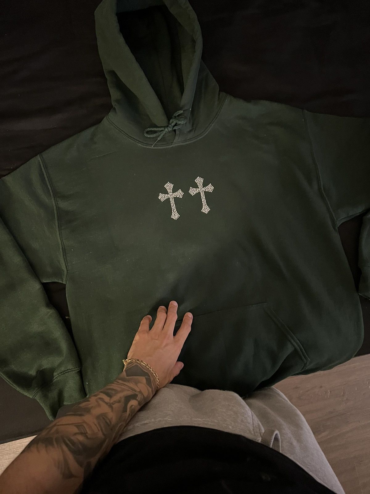 Vintage Rhinestones Cross Vintage Hoodie Size US L / EU 52-54 / 3 - 2 Thumbnail