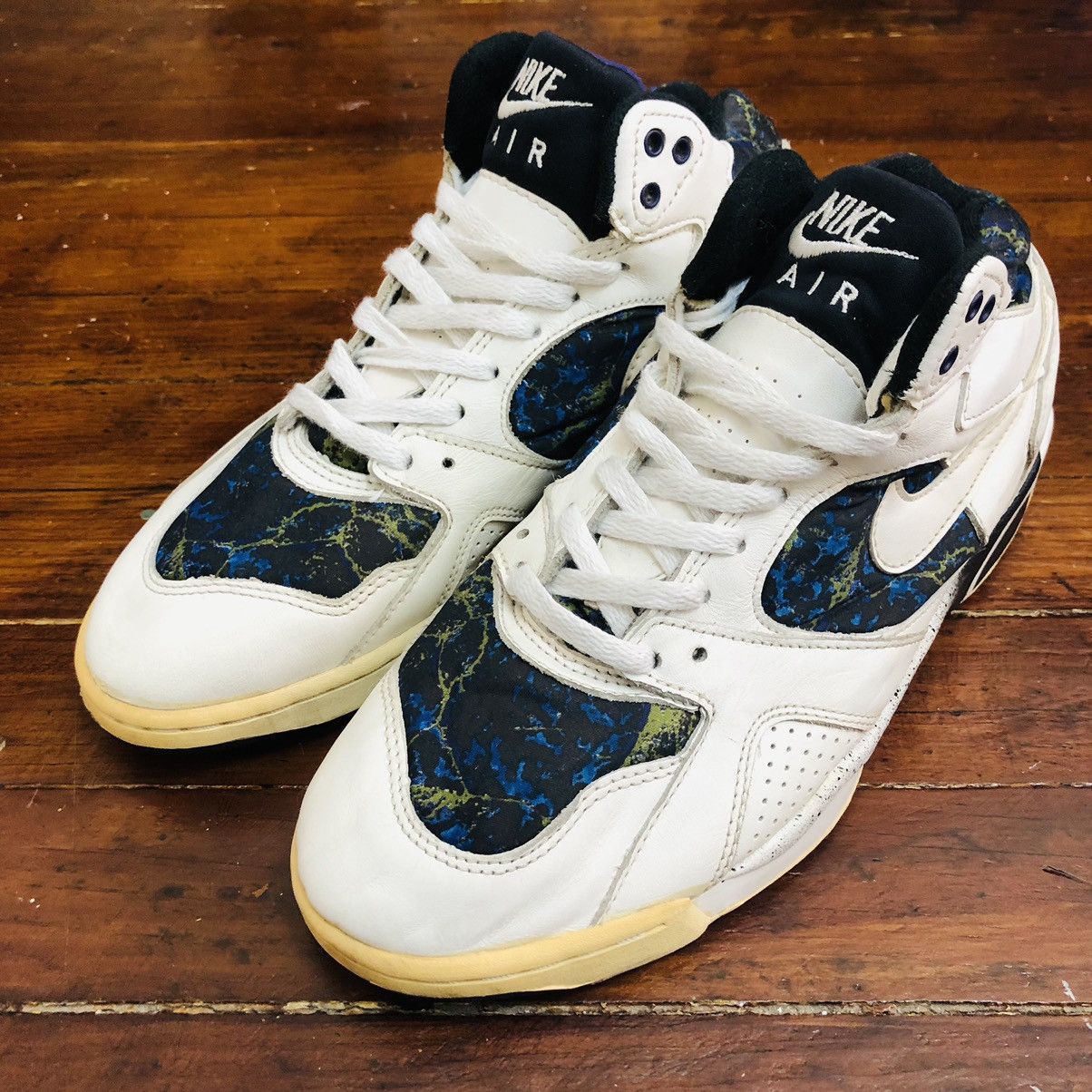 Old school nike flights hot sale