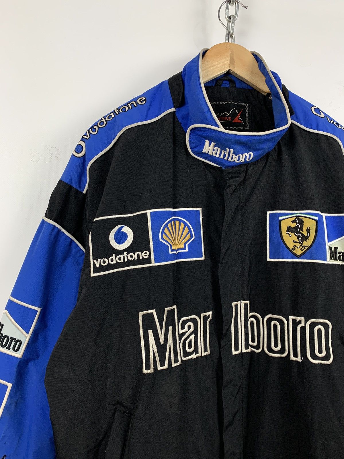 Ferrari Vintage Ferrari Marlboro Vodafone Racing Jacket Size US XXL / EU 58 / 5 - 11 Thumbnail