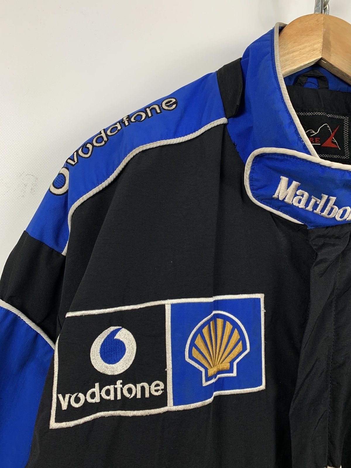 Ferrari Vintage Ferrari Marlboro Vodafone Racing Jacket Size US XXL / EU 58 / 5 - 15 Thumbnail