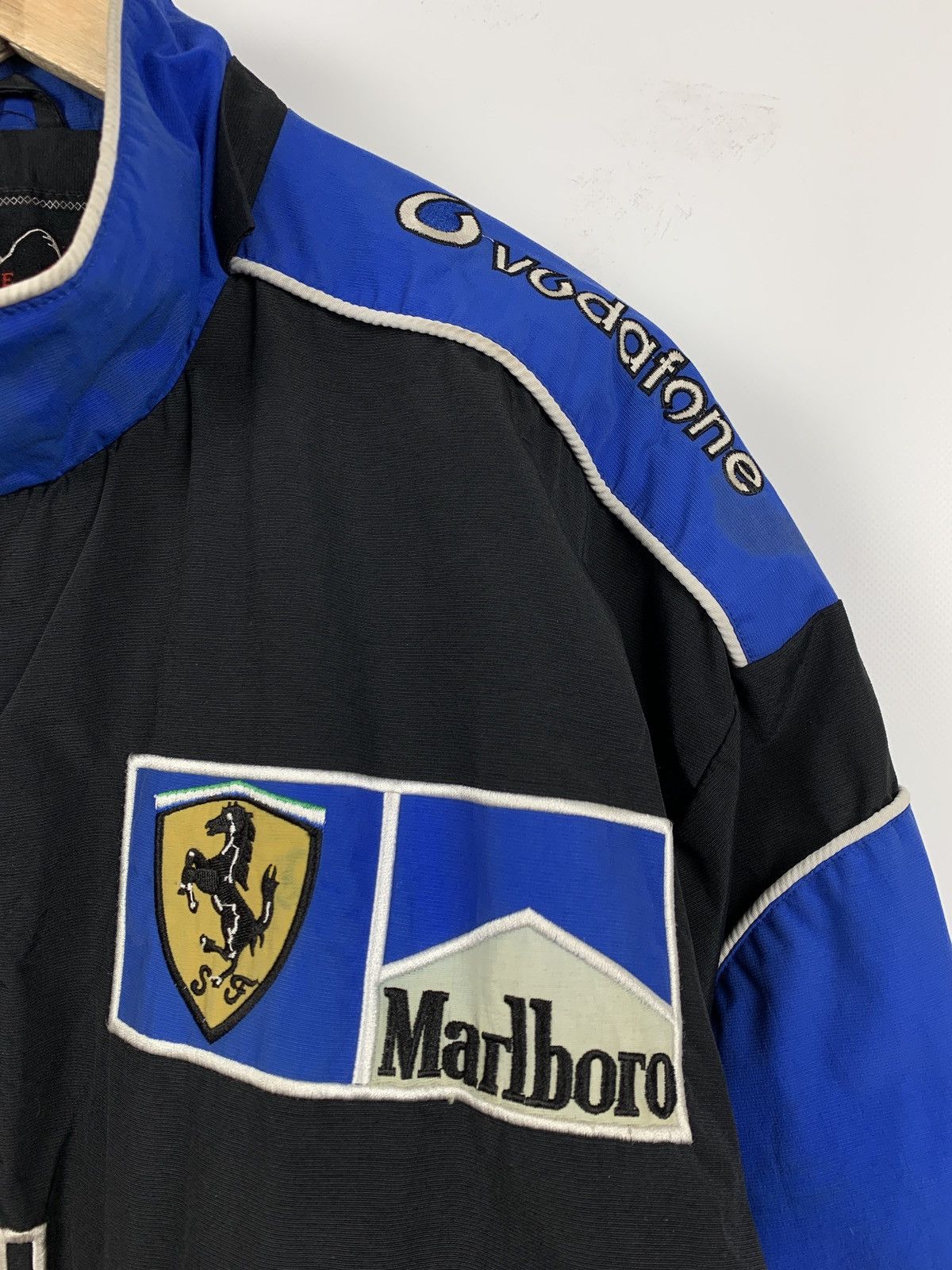 Ferrari Vintage Ferrari Marlboro Vodafone Racing Jacket Size US XXL / EU 58 / 5 - 16 Thumbnail