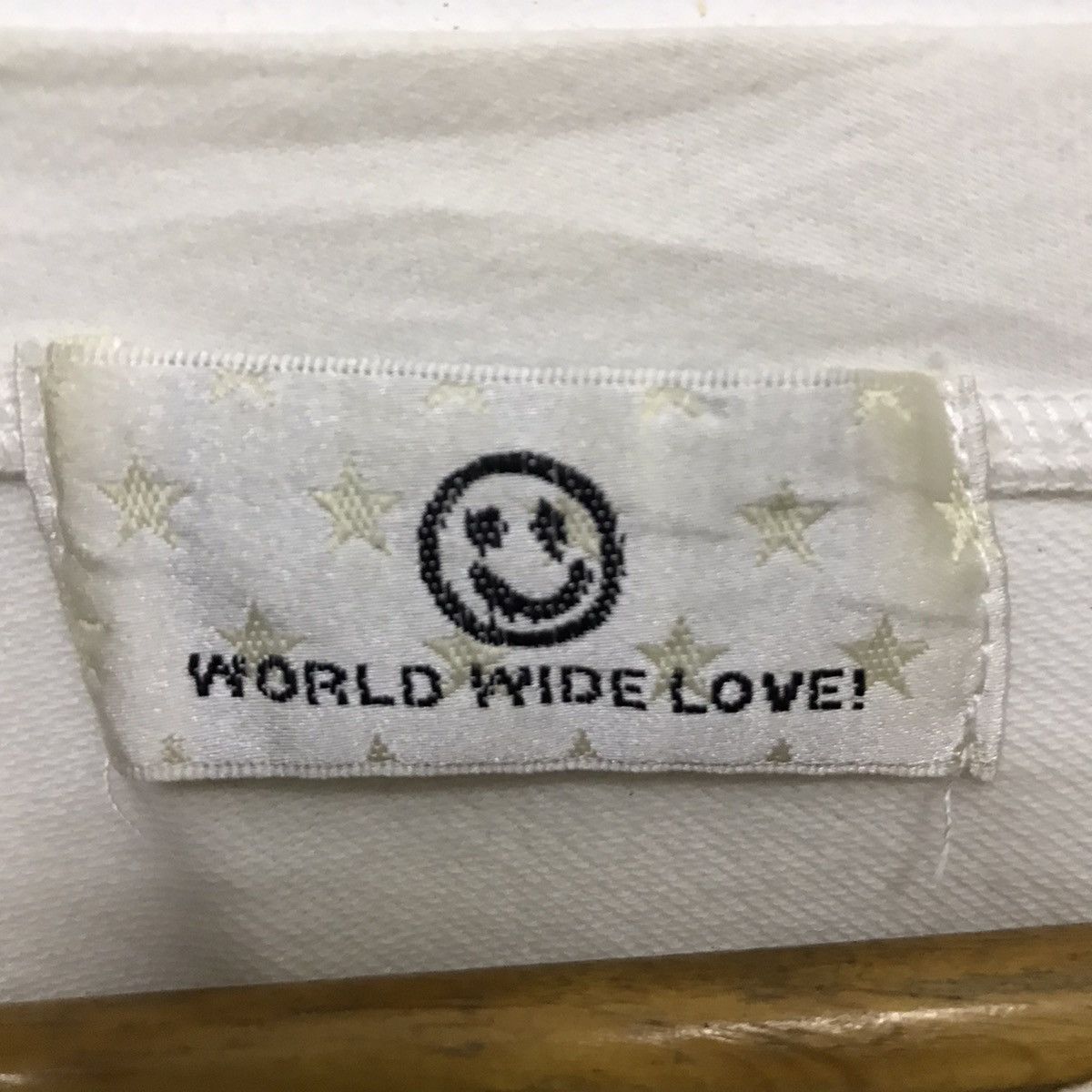 Japanese Brand × Vintage Vintage World Wide Love Sweatshirt Size US M / EU 48-50 / 2 - 5 Thumbnail