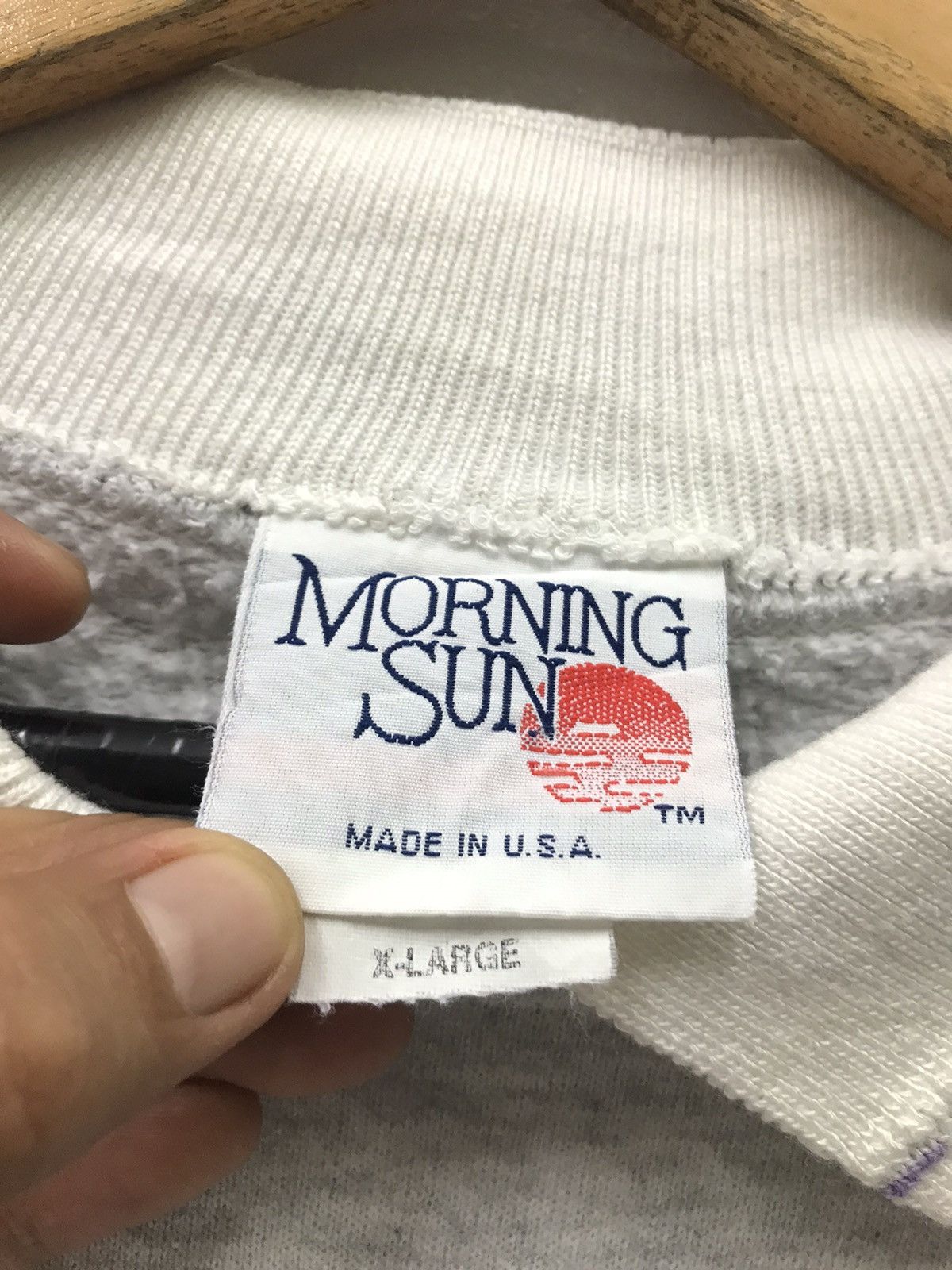 Vintage Vintage Morning Sun Flower Design Sweatshirt Size US L / EU 52-54 / 3 - 7 Thumbnail
