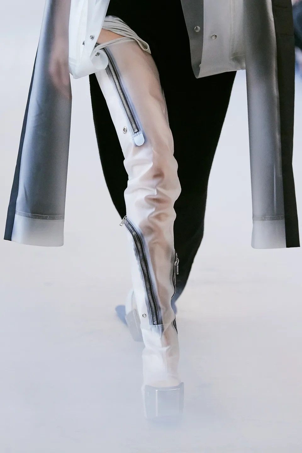 Rick Owens 1-1 TRANSLUCENT BANANA CUT PARKA O/S Size US M / EU 48-50 / 2 - 2 Thumbnail