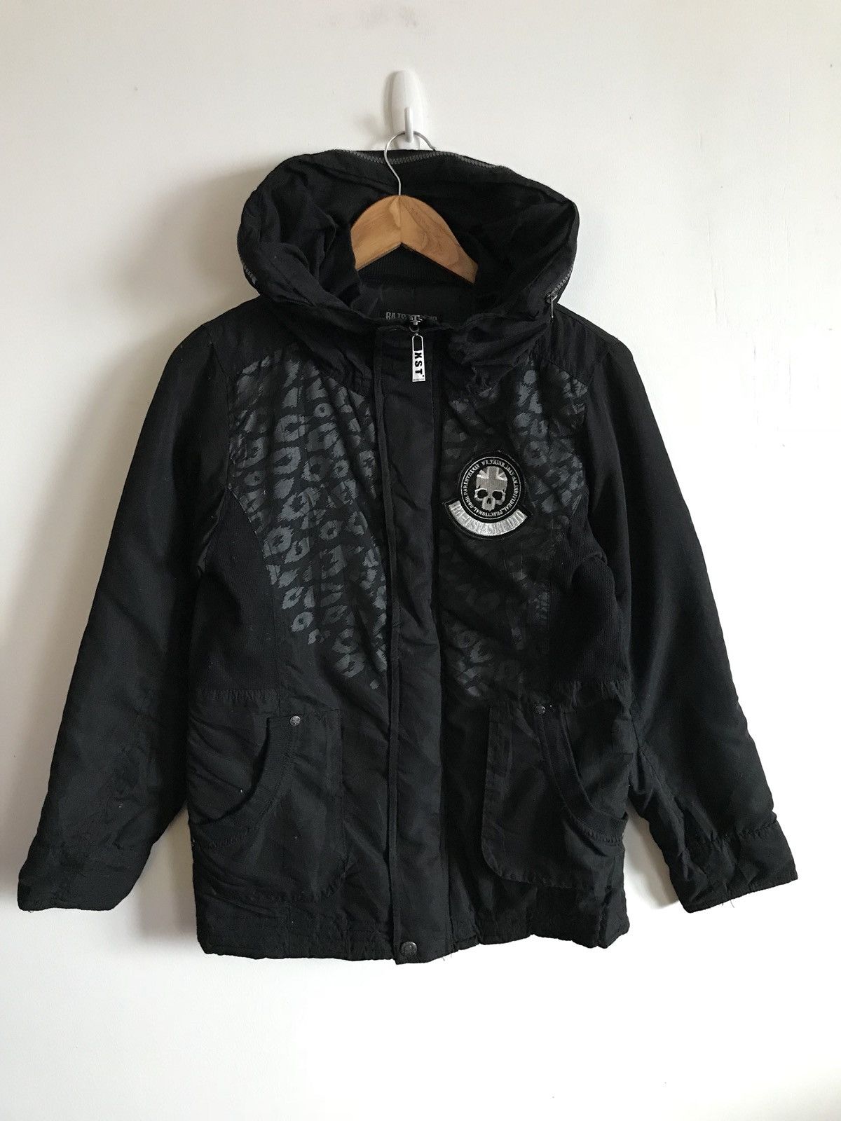 Designer × Japanese Brand × Seditionaries Japanese Brand Batsu Studio Skull Quilted Zipper Jacket Size US S / EU 44-46 / 1 - 1 Thumbnail
