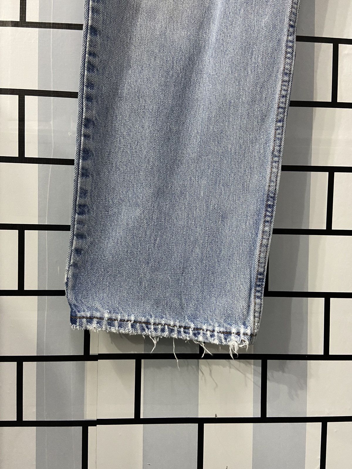 Levi's × Vintage Vintage Levi’s 550 Light Blue Wash Denim Pants 36X34 Size US 36 / EU 52 - 7 Thumbnail
