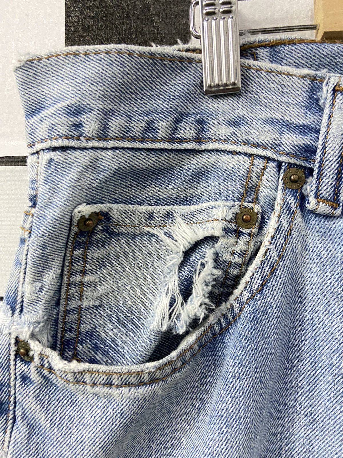 Levi's × Vintage Vintage Levi’s 550 Light Blue Wash Denim Pants 36X34 Size US 36 / EU 52 - 13 Thumbnail