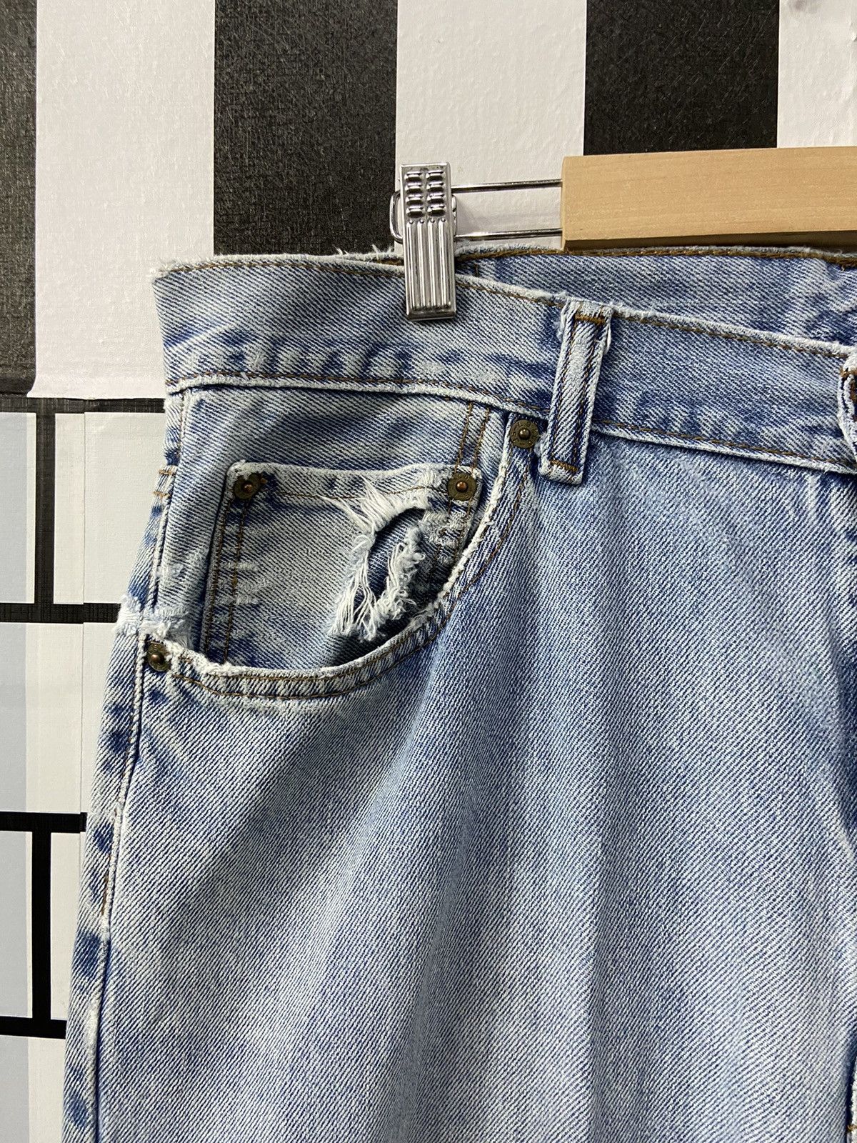Levi's × Vintage Vintage Levi’s 550 Light Blue Wash Denim Pants 36X34 Size US 36 / EU 52 - 10 Thumbnail