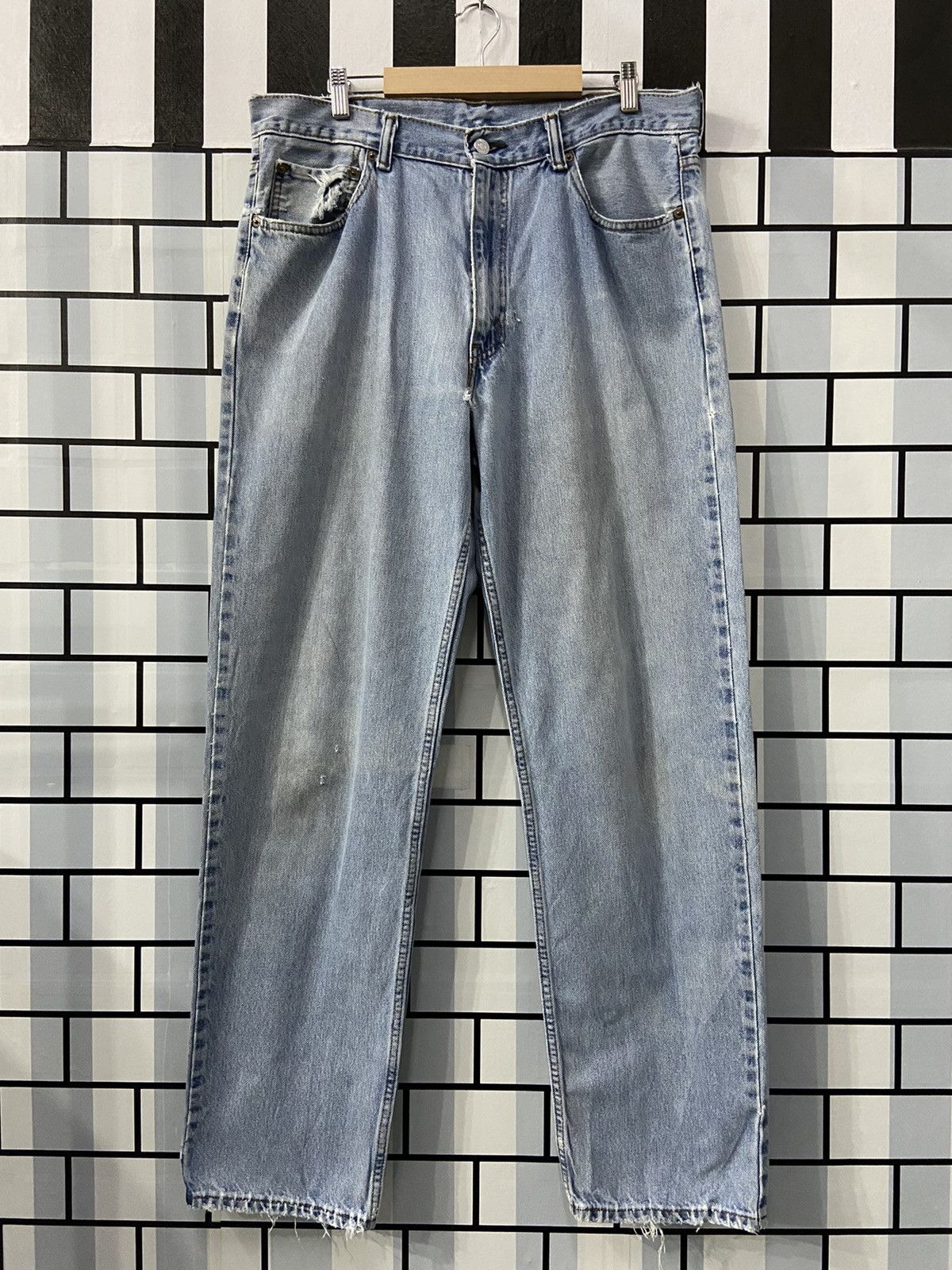 Levi's × Vintage Vintage Levi’s 550 Light Blue Wash Denim Pants 36X34 Size US 36 / EU 52 - 1 Thumbnail