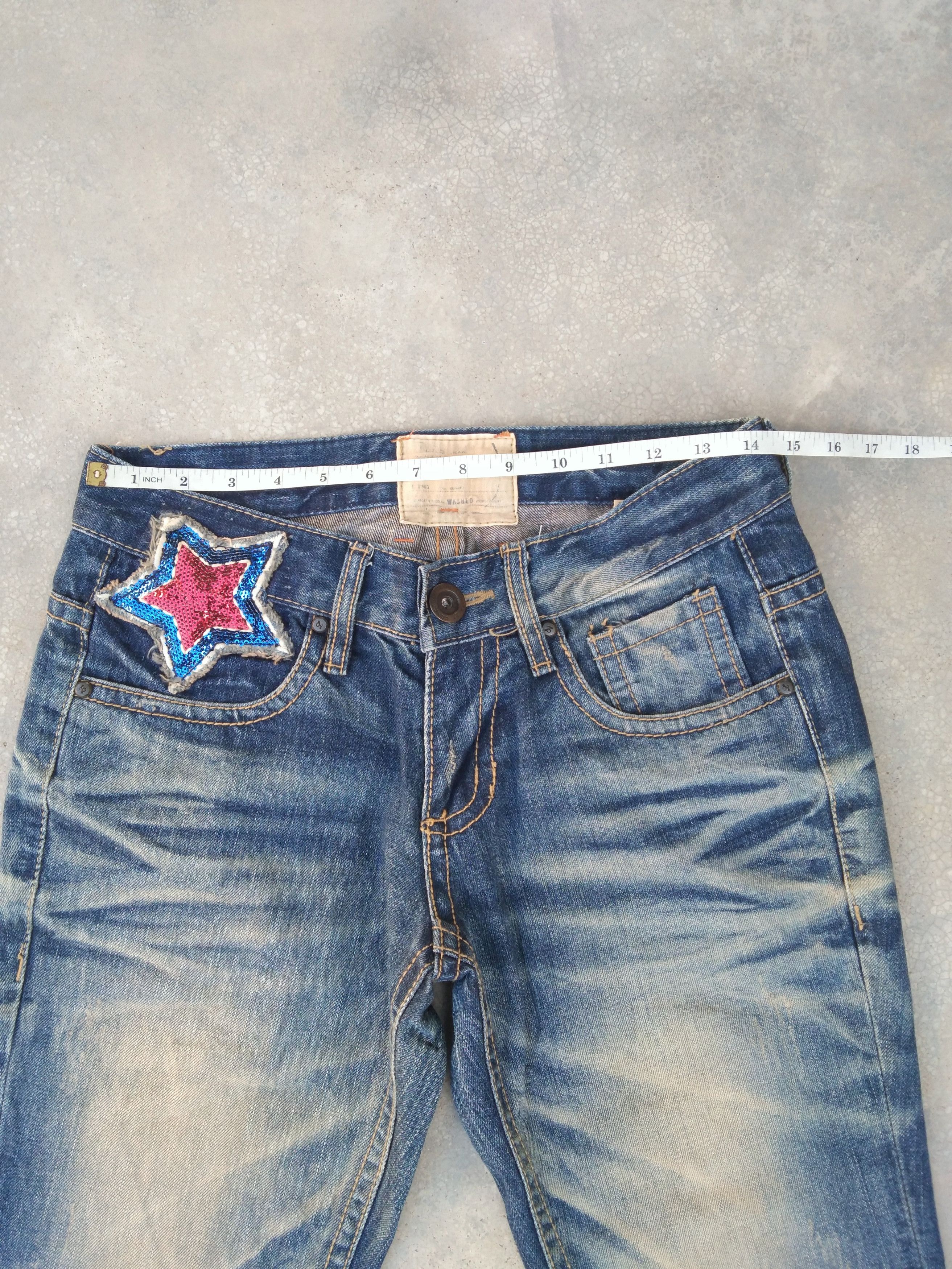 Japanese Brand Vintage Distressed Yoshitomo Nara x Lolita Jeans 28x30 Size US 28 / EU 44 - 4 Thumbnail