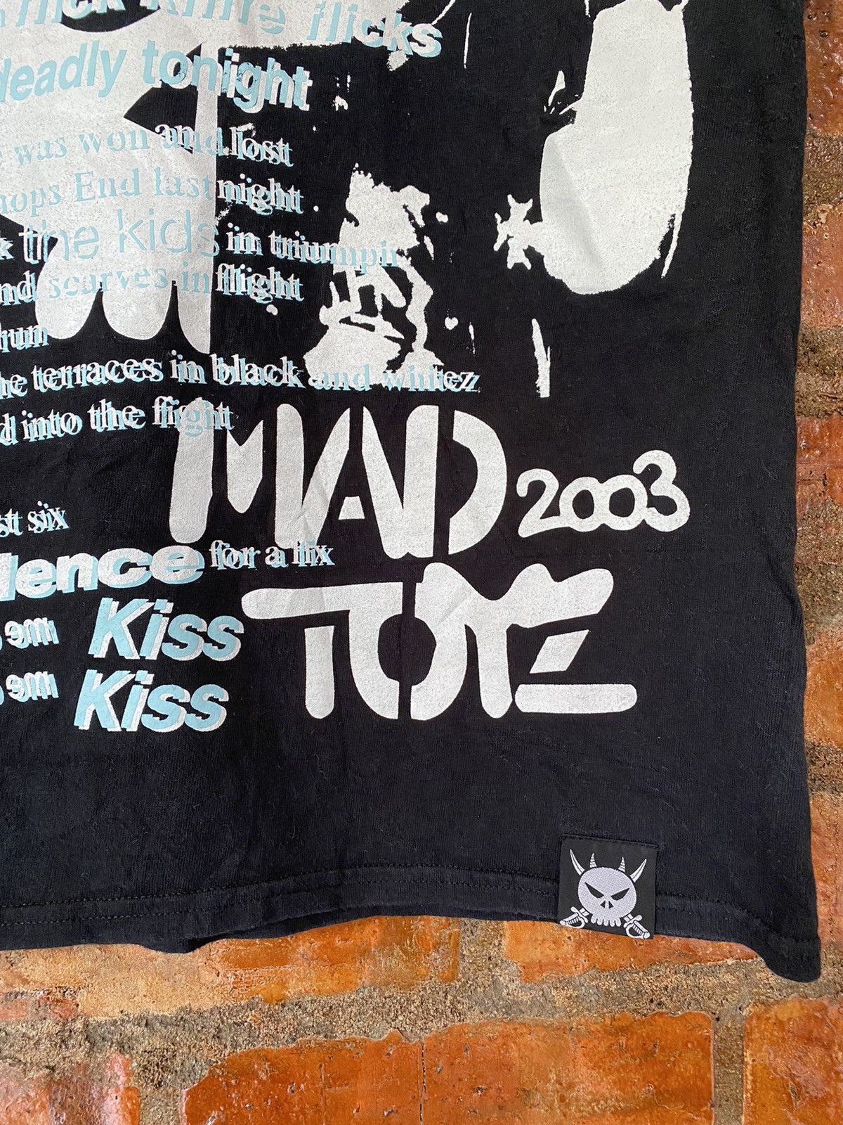 Japanese Brand 2003 mad toyz japan sex skull punk tee Size US S / EU 44-46 / 1 - 5 Thumbnail