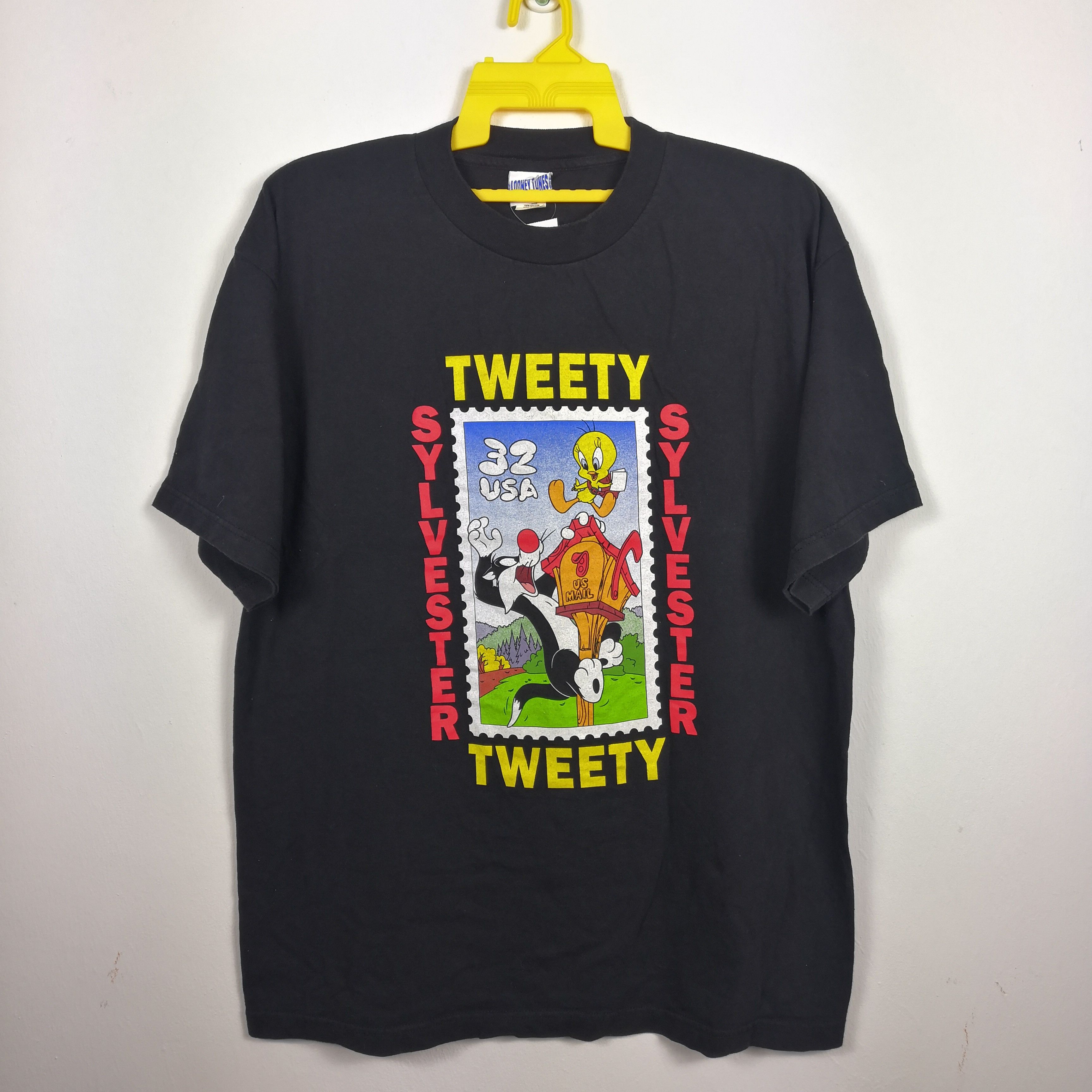 Cartoon Network Vintage Looney Tunes Tees Tweety and Sylvester T-Shirt| Size US XL / EU 56 / 4 - 2 Thumbnail