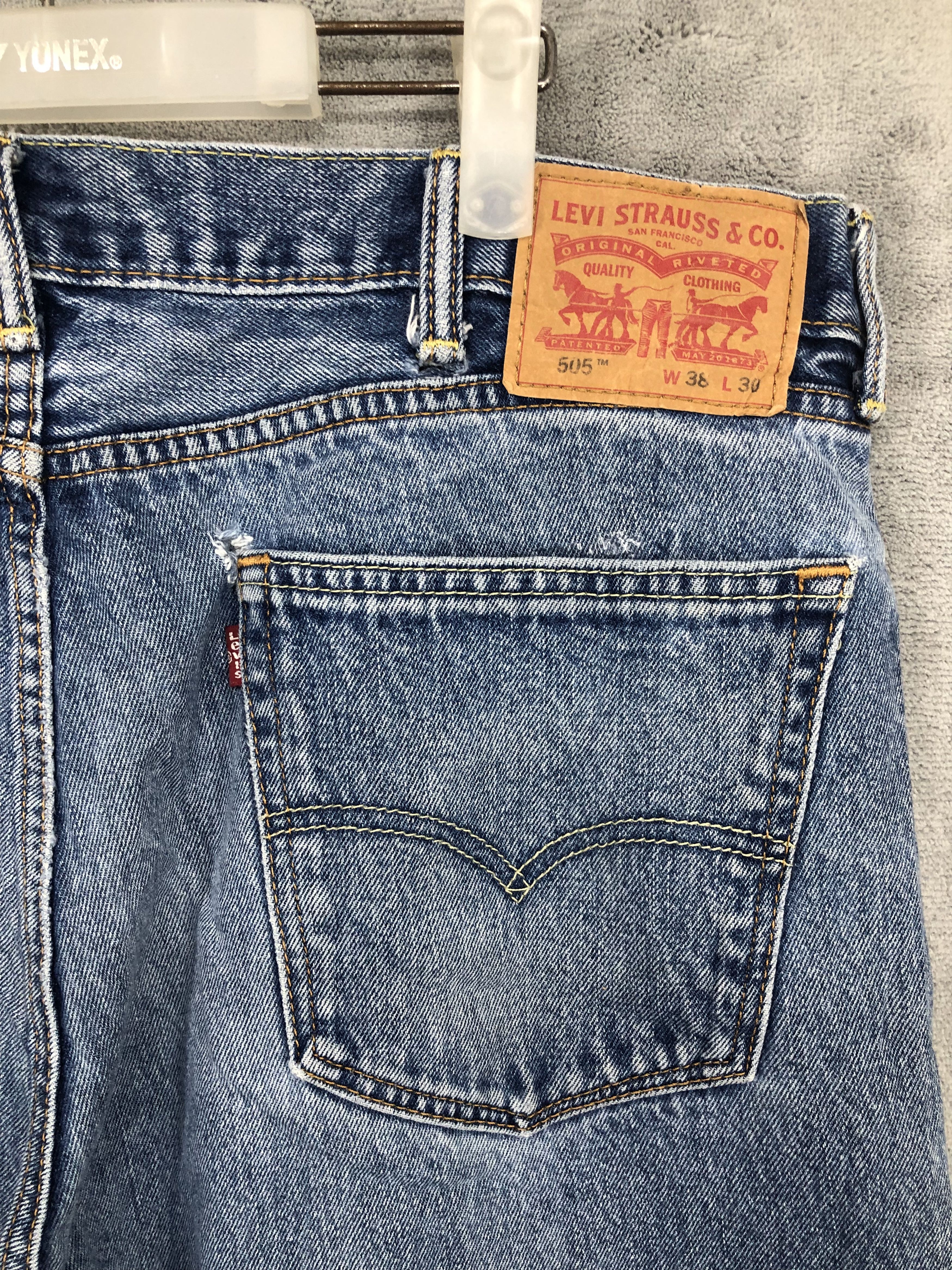 Levi's × Vintage Vintage Levis 505 Denim Jeans Size US 39 - 5 Thumbnail
