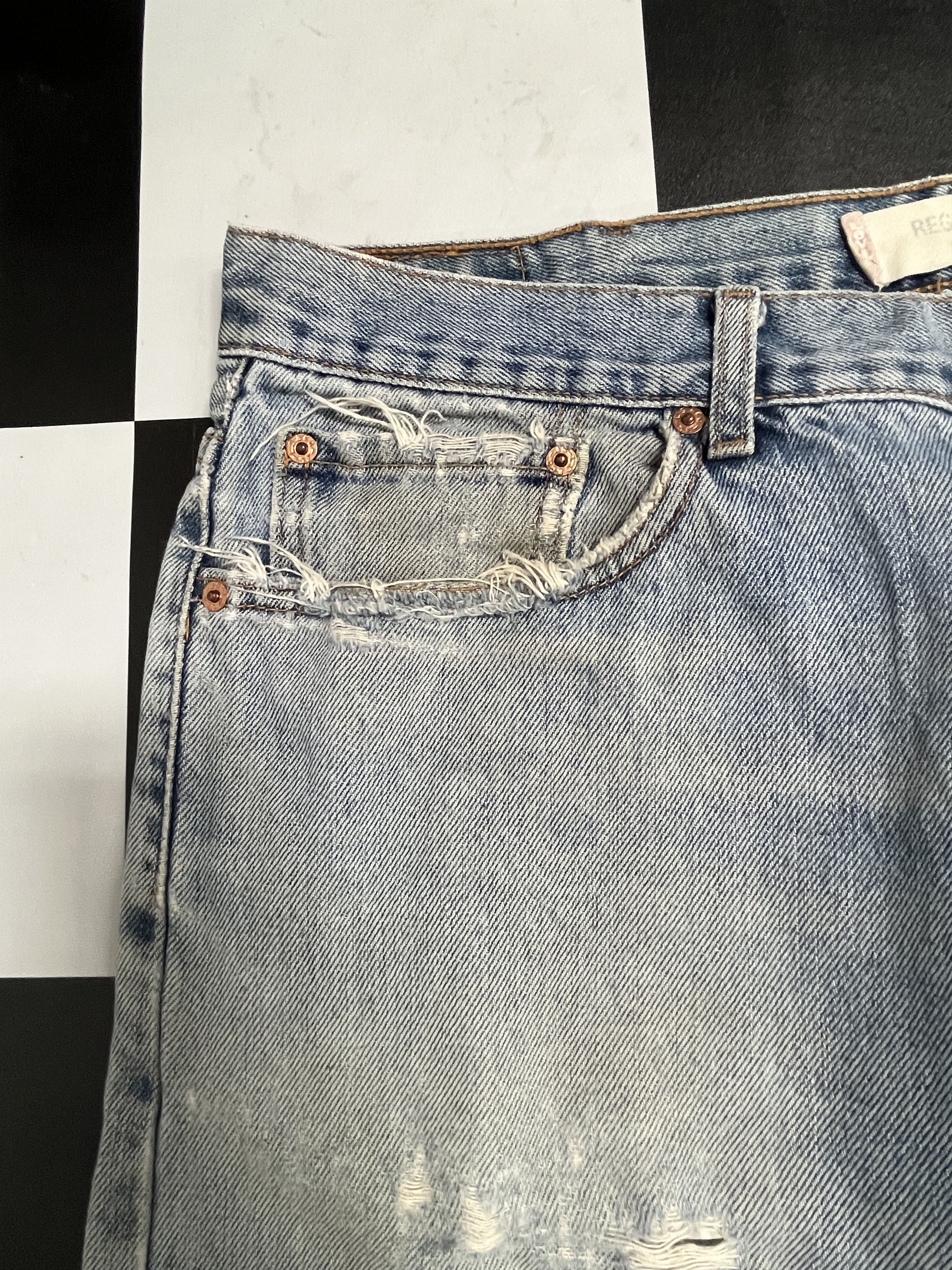 Levi's Vintage Levis 505 Regular fit Distressed Jeans - L33 Size US 39 - 8 Thumbnail
