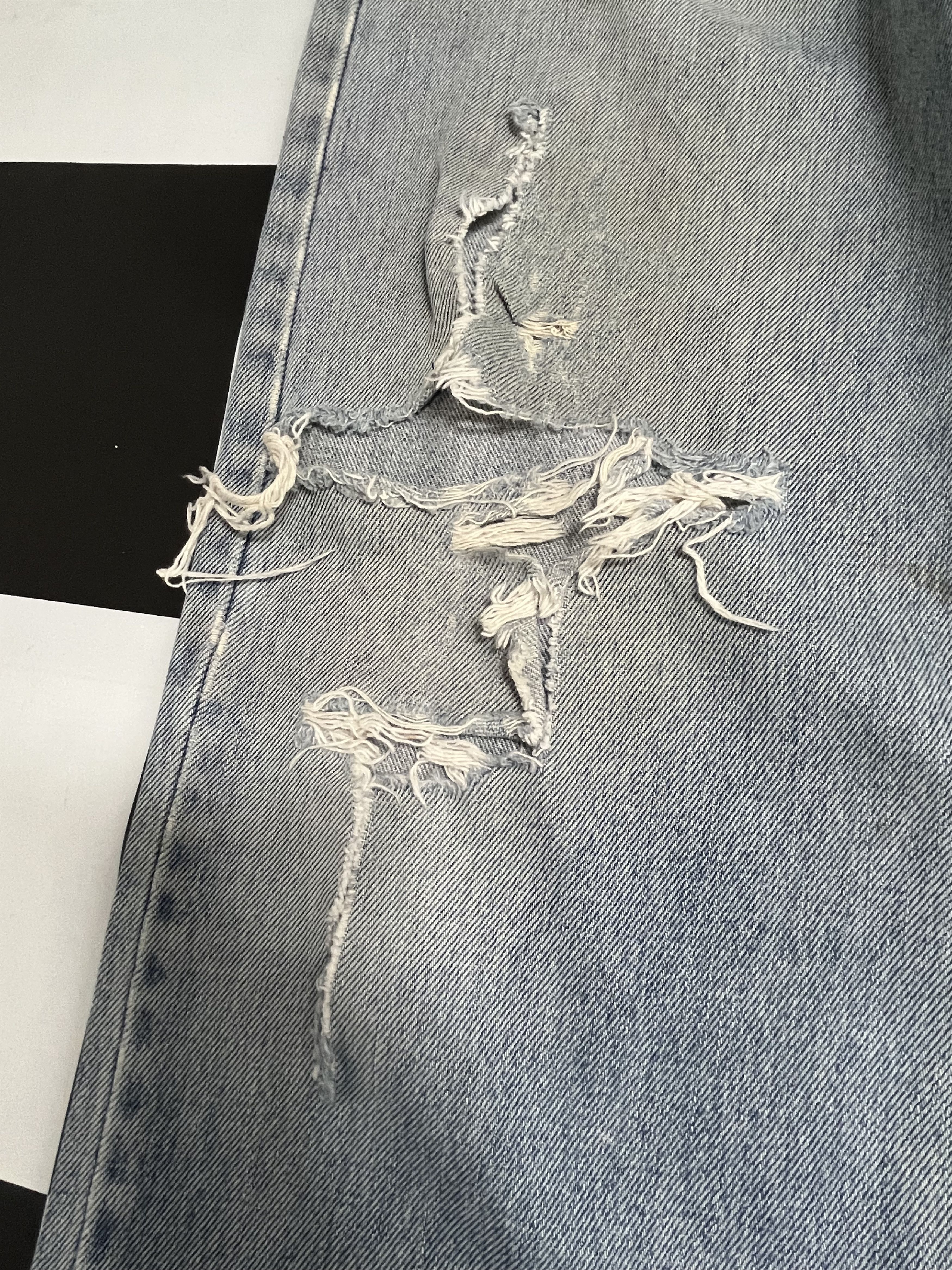 Levi's Vintage Levis 505 Regular fit Distressed Jeans - L33 Size US 39 - 5 Thumbnail