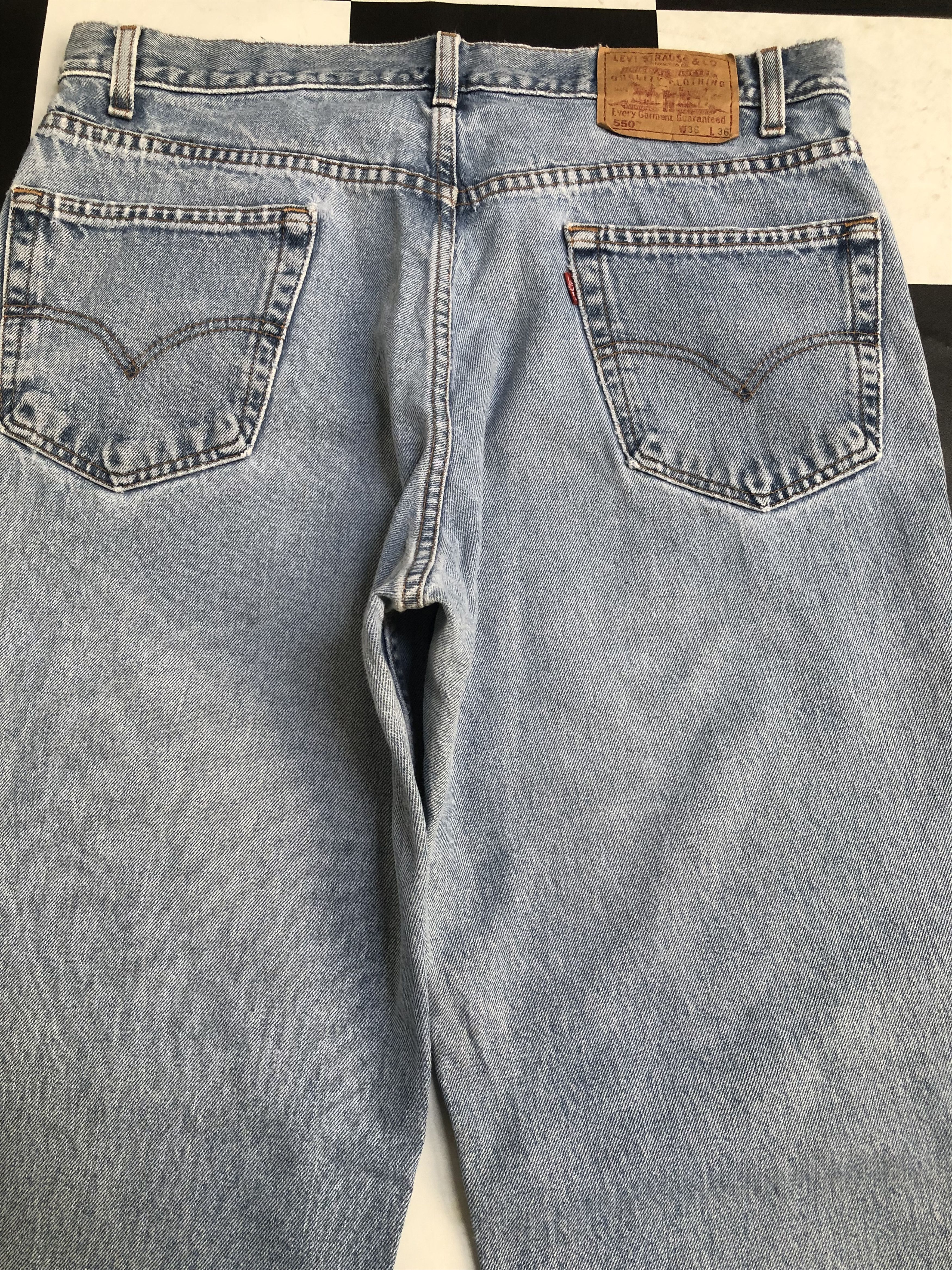 Levi's × Vintage Vintage Levi's 550 Distressed Denim Jeans L437 Size US 35 - 8 Thumbnail