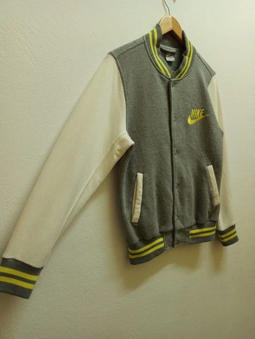 Nike Vintage Nike Varsity Sweatshirt up button embroidered Logo Size US M / EU 48-50 / 2 - 3 Thumbnail