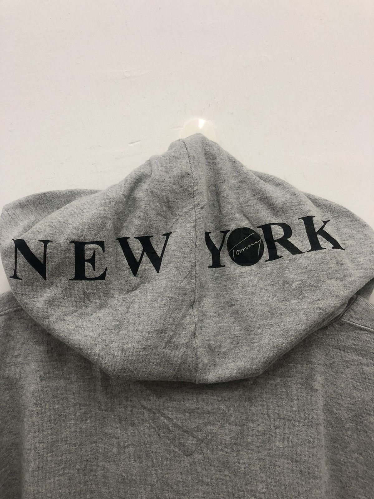 Tommy Hilfiger Rare TOMMY New York Hoodie Size US L / EU 52-54 / 3 - 5 Thumbnail