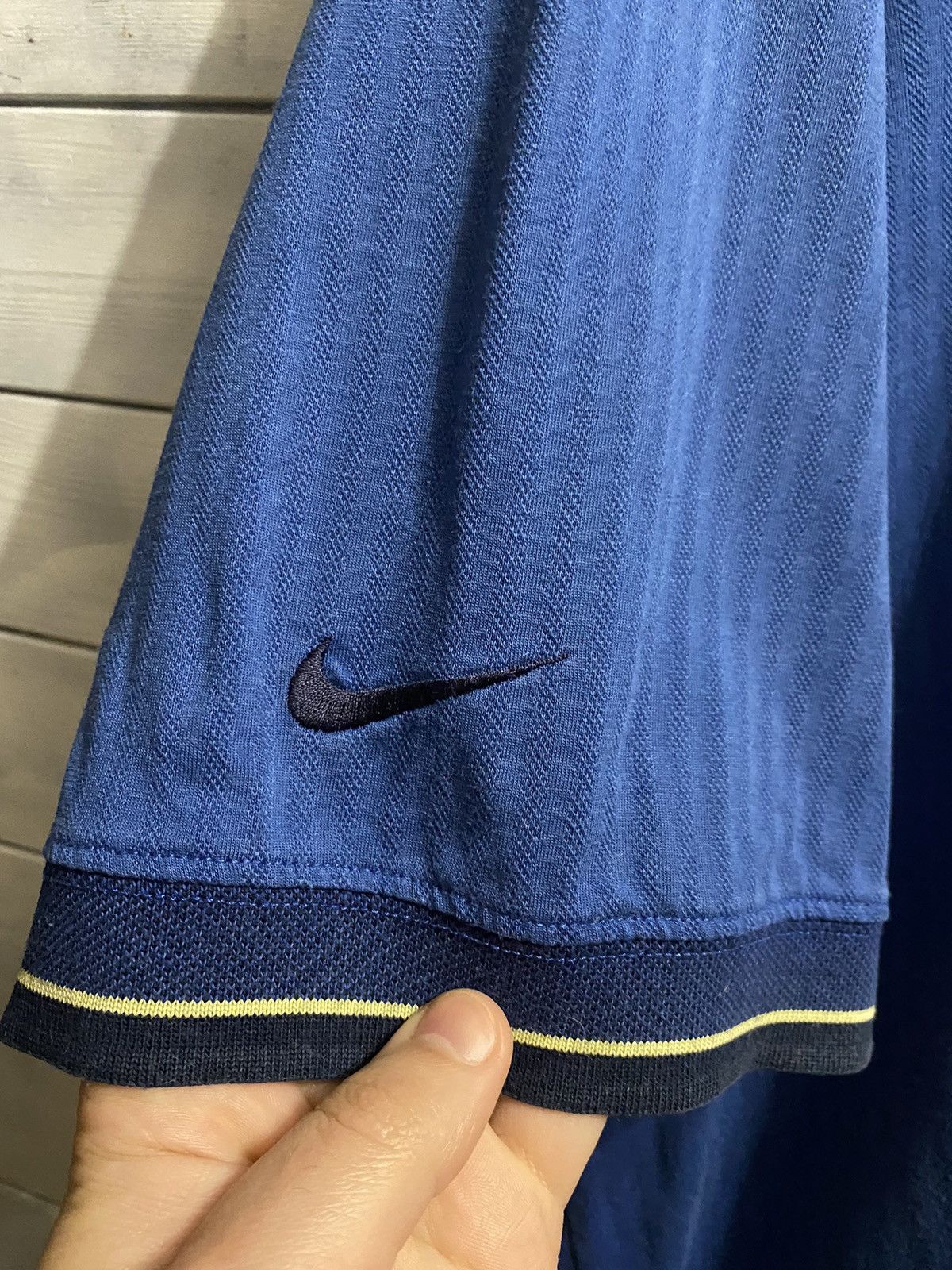Nike Rare Vintage Polo Nike Swoosh Dri Fit. Small Logo. Size US XL / EU 56 / 4 - 4 Thumbnail