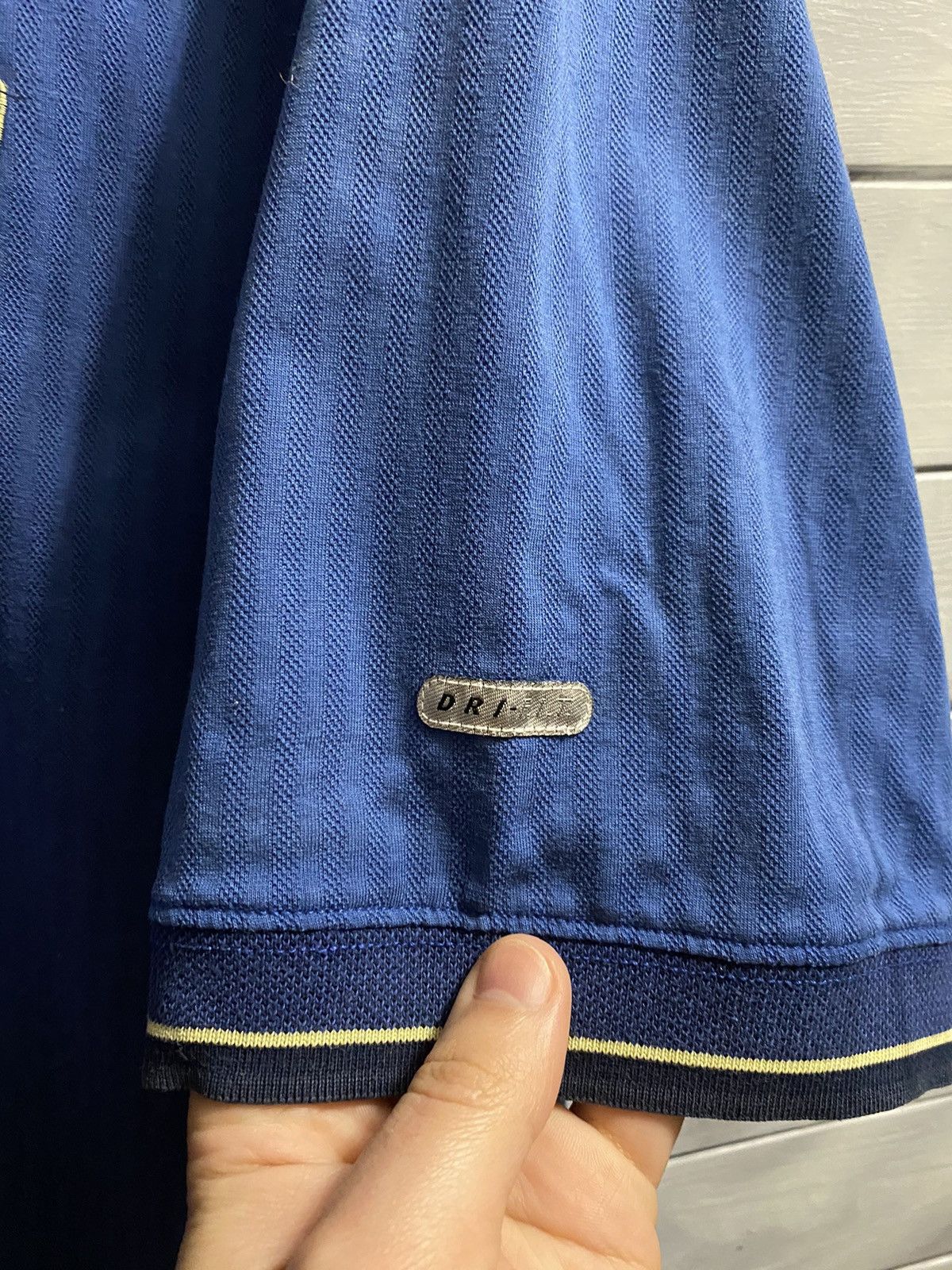 Nike Rare Vintage Polo Nike Swoosh Dri Fit. Small Logo. Size US XL / EU 56 / 4 - 5 Thumbnail