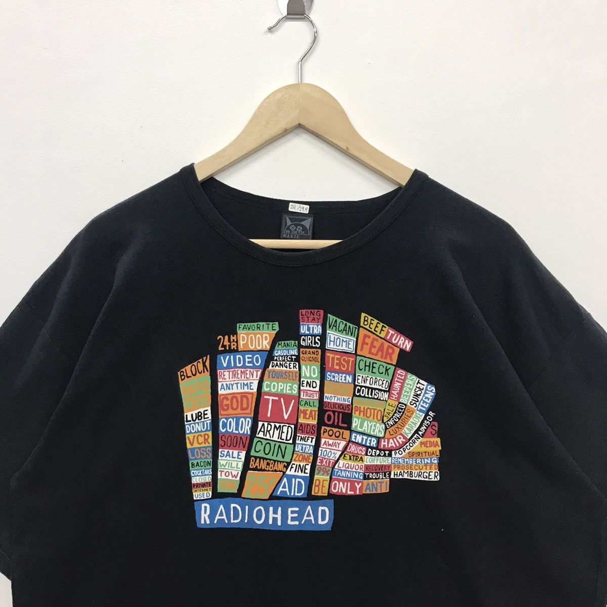 Band Tees × Vintage Rare!! Vintage Radiohead Hail To The Thief Album Tee Size US XL / EU 56 / 4 - 2 Thumbnail