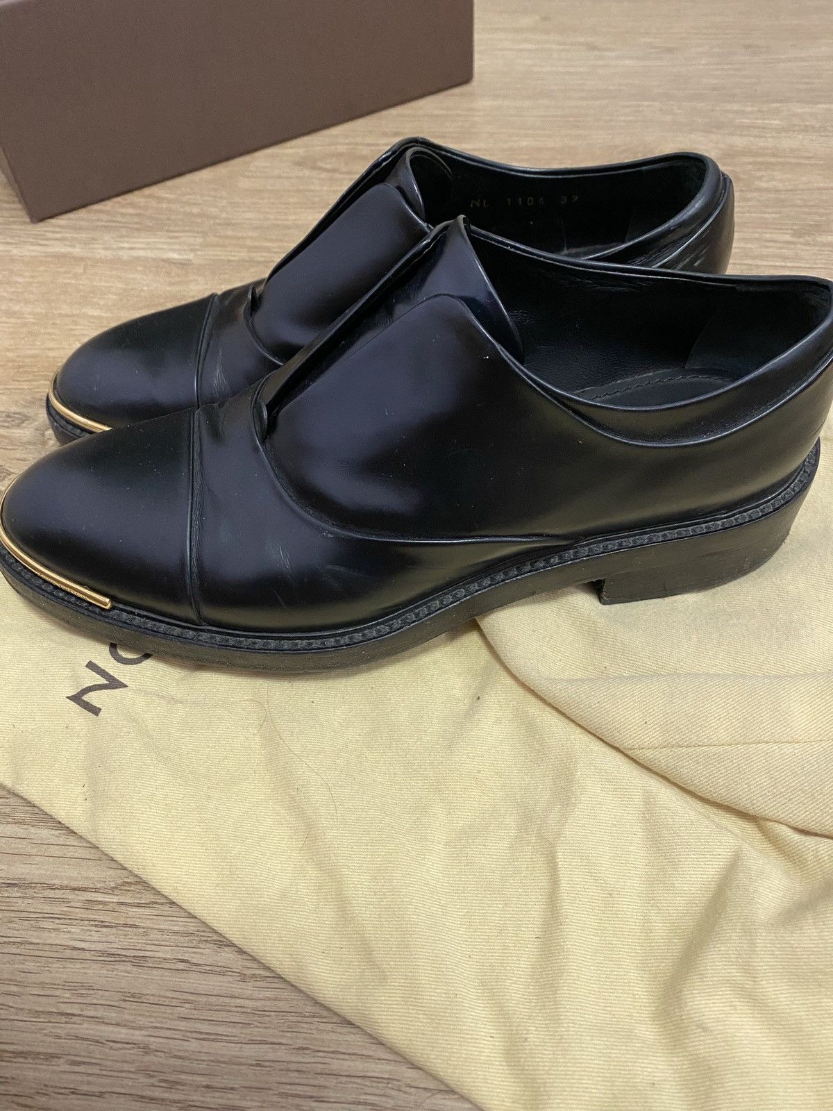 Louis Vuitton Louis Vuitton Women’s Leather Shoes Size US 7 / IT 37 - 12 Thumbnail