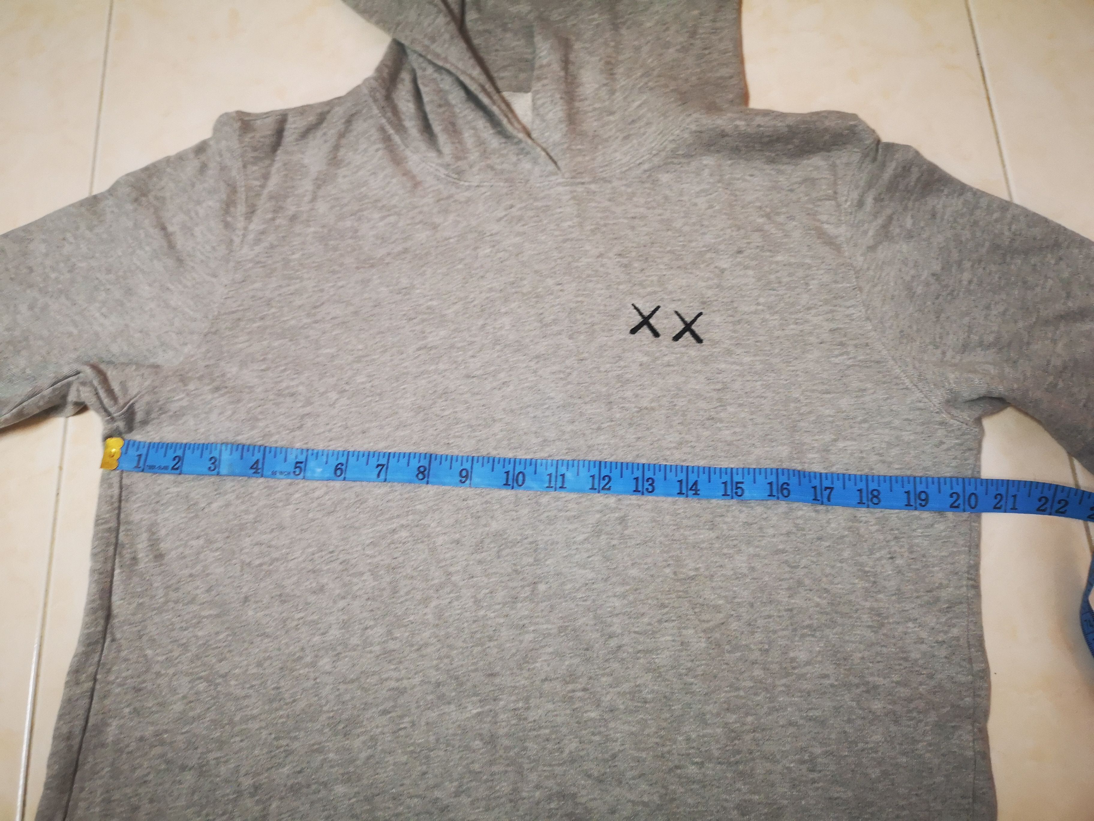 Kaws × Uniqlo Kaws X Sesame Street by Uniqlo Hoodie Size US L / EU 52-54 / 3 - 10 Thumbnail