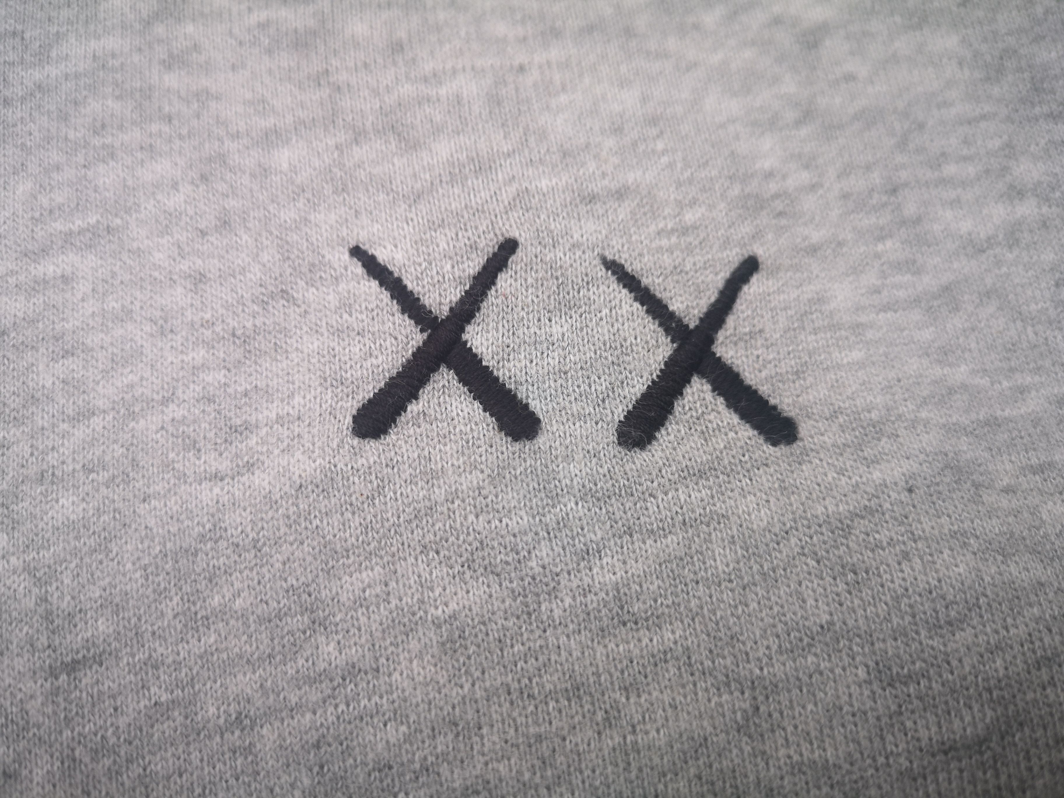 Kaws × Uniqlo Kaws X Sesame Street by Uniqlo Hoodie Size US L / EU 52-54 / 3 - 5 Thumbnail