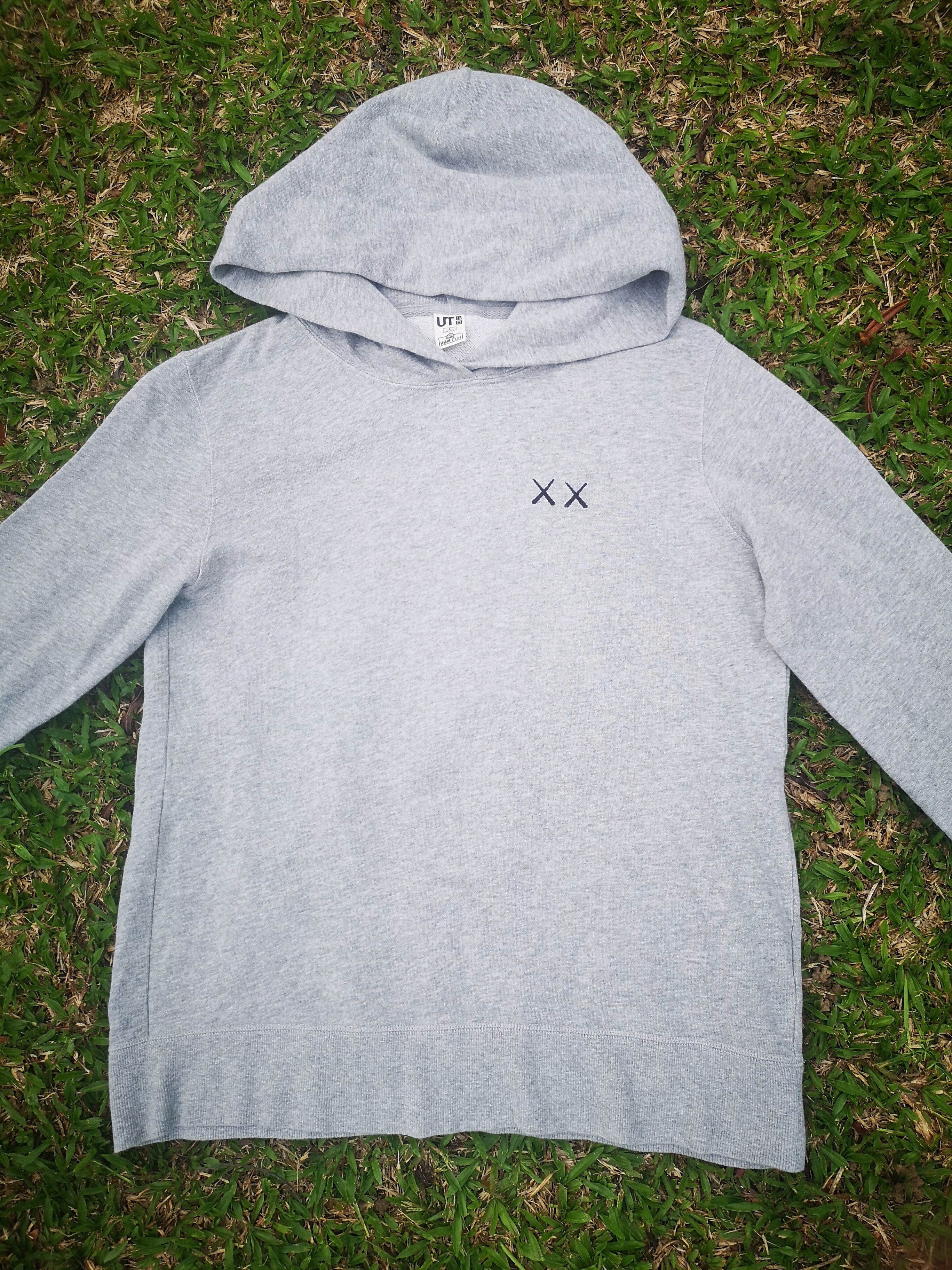 Kaws × Uniqlo Kaws X Sesame Street by Uniqlo Hoodie Size US L / EU 52-54 / 3 - 3 Thumbnail