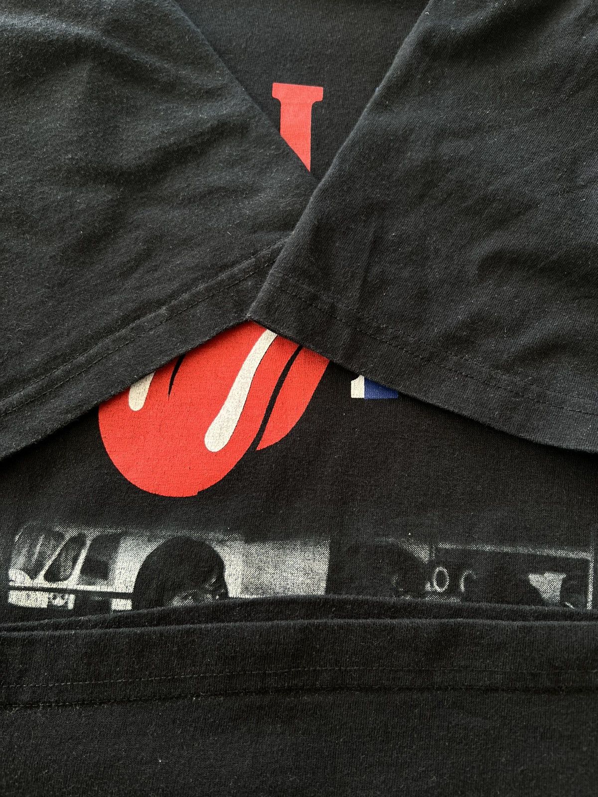 Band Tees Vintage 90s Rolling Stones Charlie Is My Darling Black Tee Size US M / EU 48-50 / 2 - 6 Thumbnail
