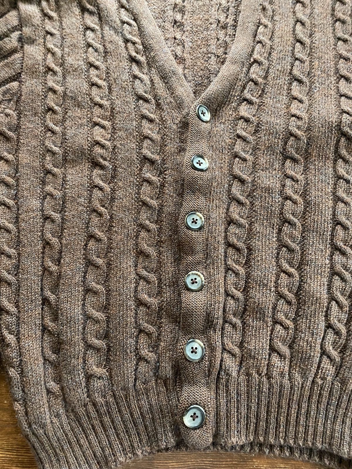Jantzen Vintage 70’s Country Squire Cable Knit Wool Cardigan Sweater Size US L / EU 52-54 / 3 - 3 Thumbnail