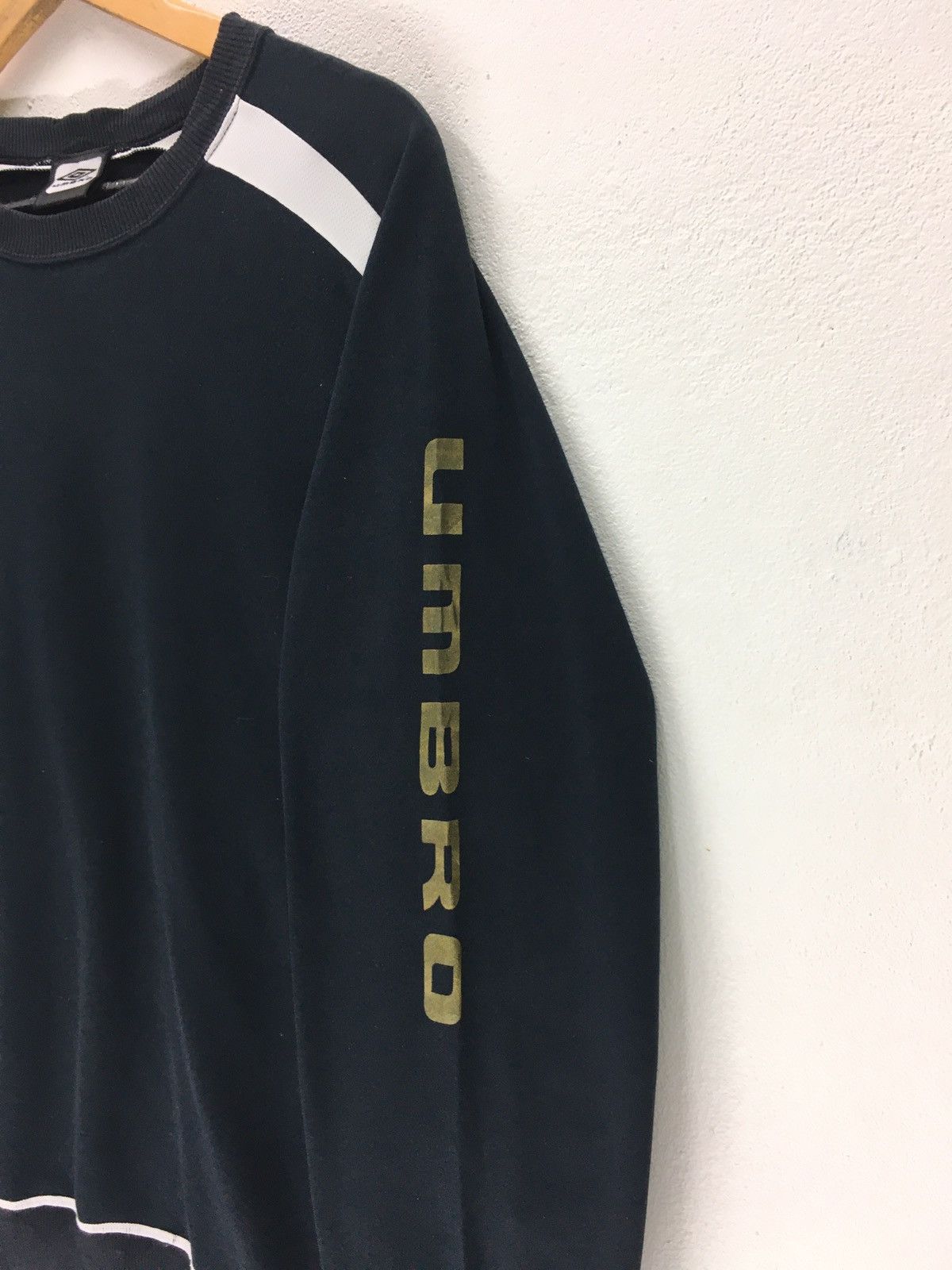 Umbro × Vintage Vintage Umbro Small Logo Nice Design Sweatshirt Size US M / EU 48-50 / 2 - 6 Thumbnail