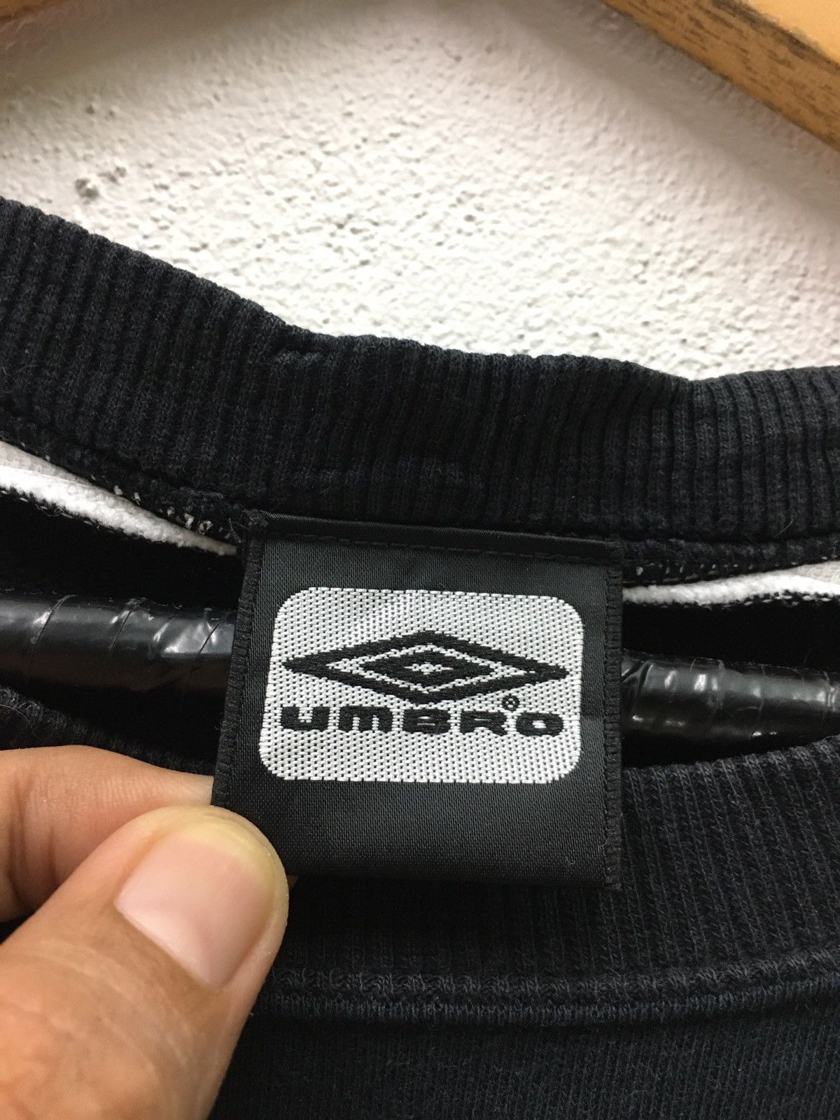 Umbro × Vintage Vintage Umbro Small Logo Nice Design Sweatshirt Size US M / EU 48-50 / 2 - 8 Thumbnail