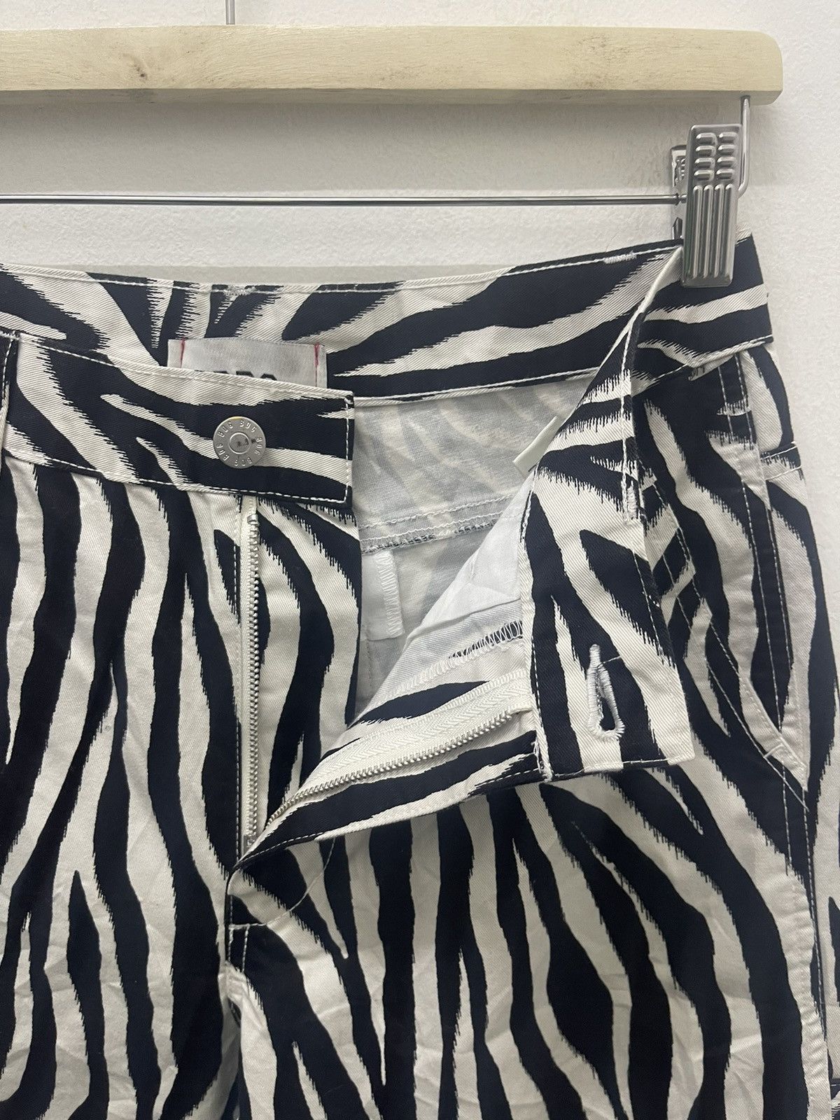 Bdg Rare BDG Urban Outfitters Zebra Size US 26 / EU 42 - 8 Thumbnail
