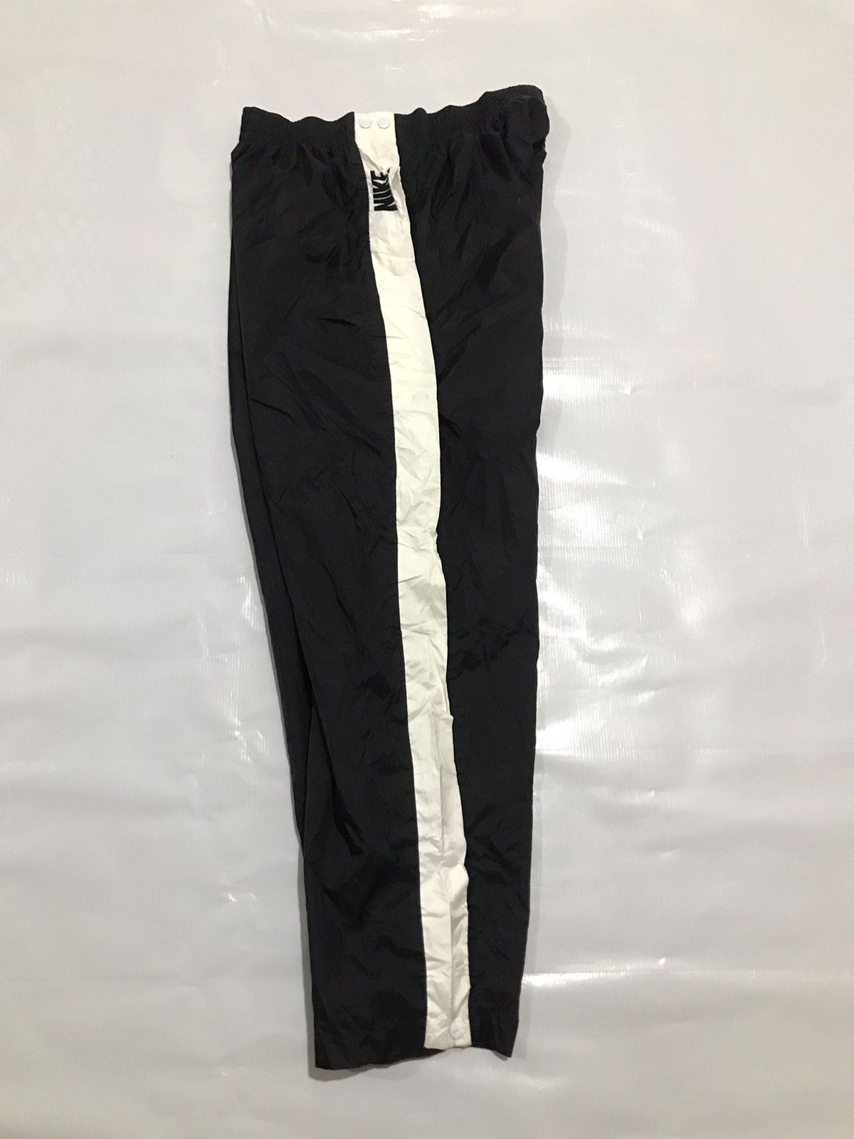 Nike 🖤BLACFRIDAY🖤Vintage Nike parachute pants Size US 34 / EU 50 - 2 Thumbnail