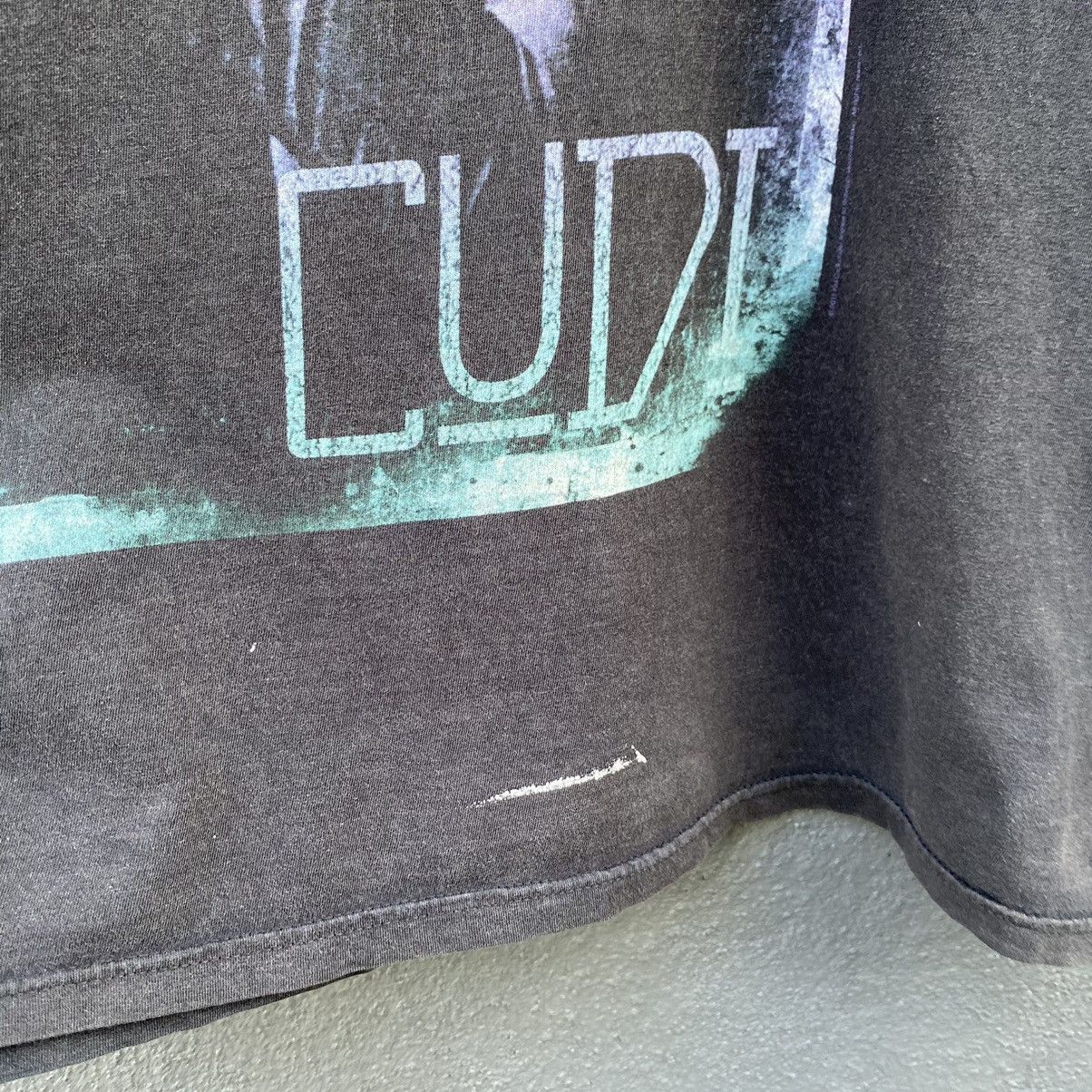 Kid Cudi Thrashed Faded Vintage Y2K Kid Cudi Rapper ERD GRUNGE TEE Size US L / EU 52-54 / 3 - 8 Thumbnail