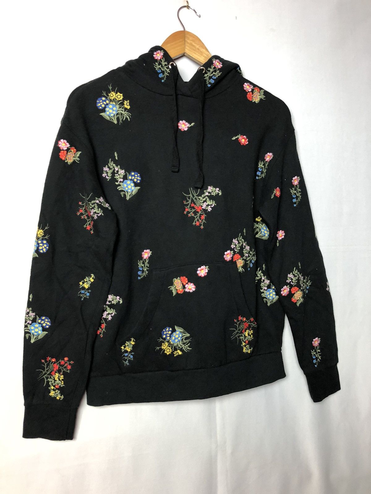 Erdem × H&M Erdem x H&M black hoodies good conditions Size US M / EU 48-50 / 2 - 3 Thumbnail