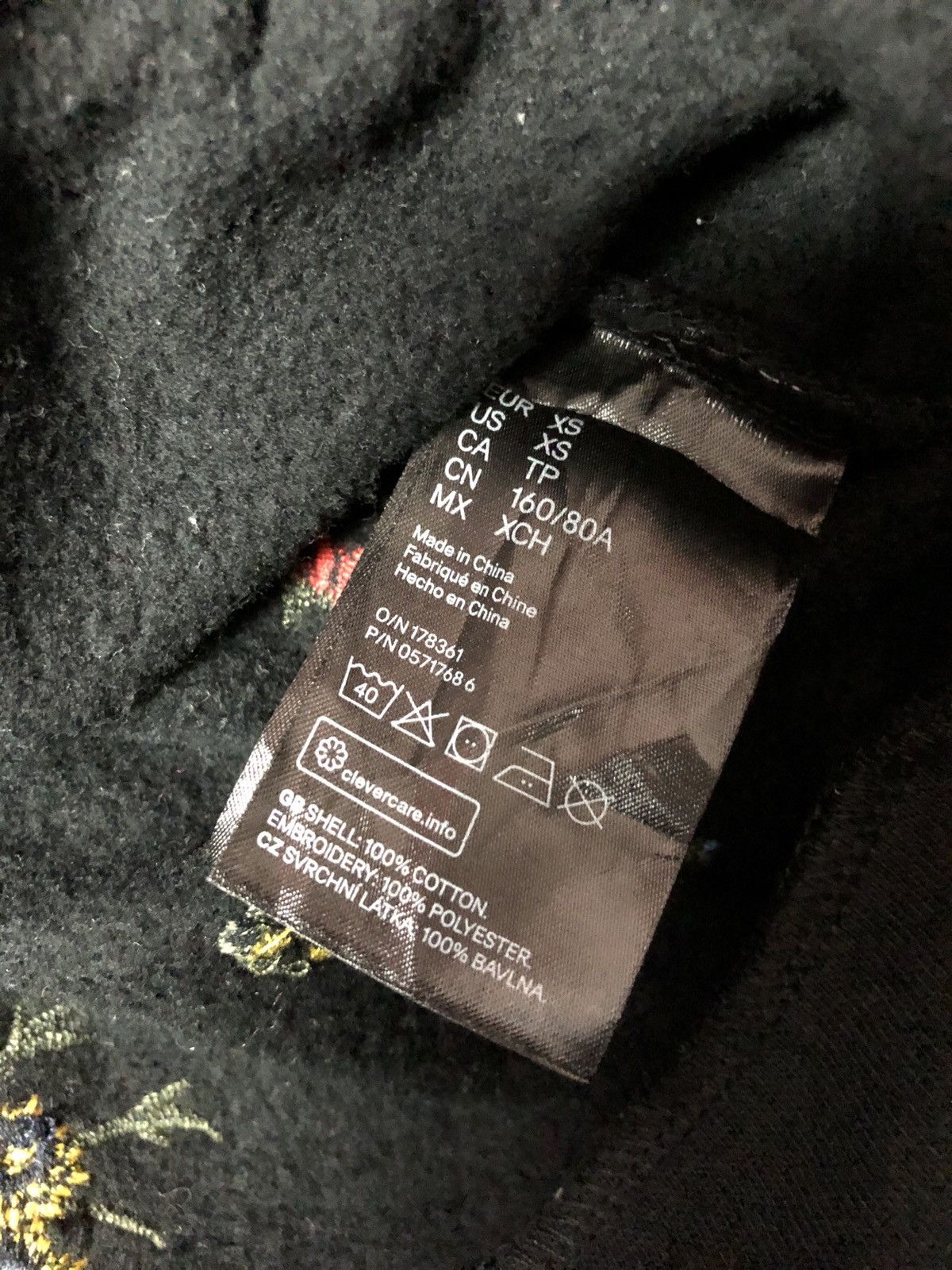 Erdem × H&M Erdem x H&M black hoodies good conditions Size US M / EU 48-50 / 2 - 7 Thumbnail