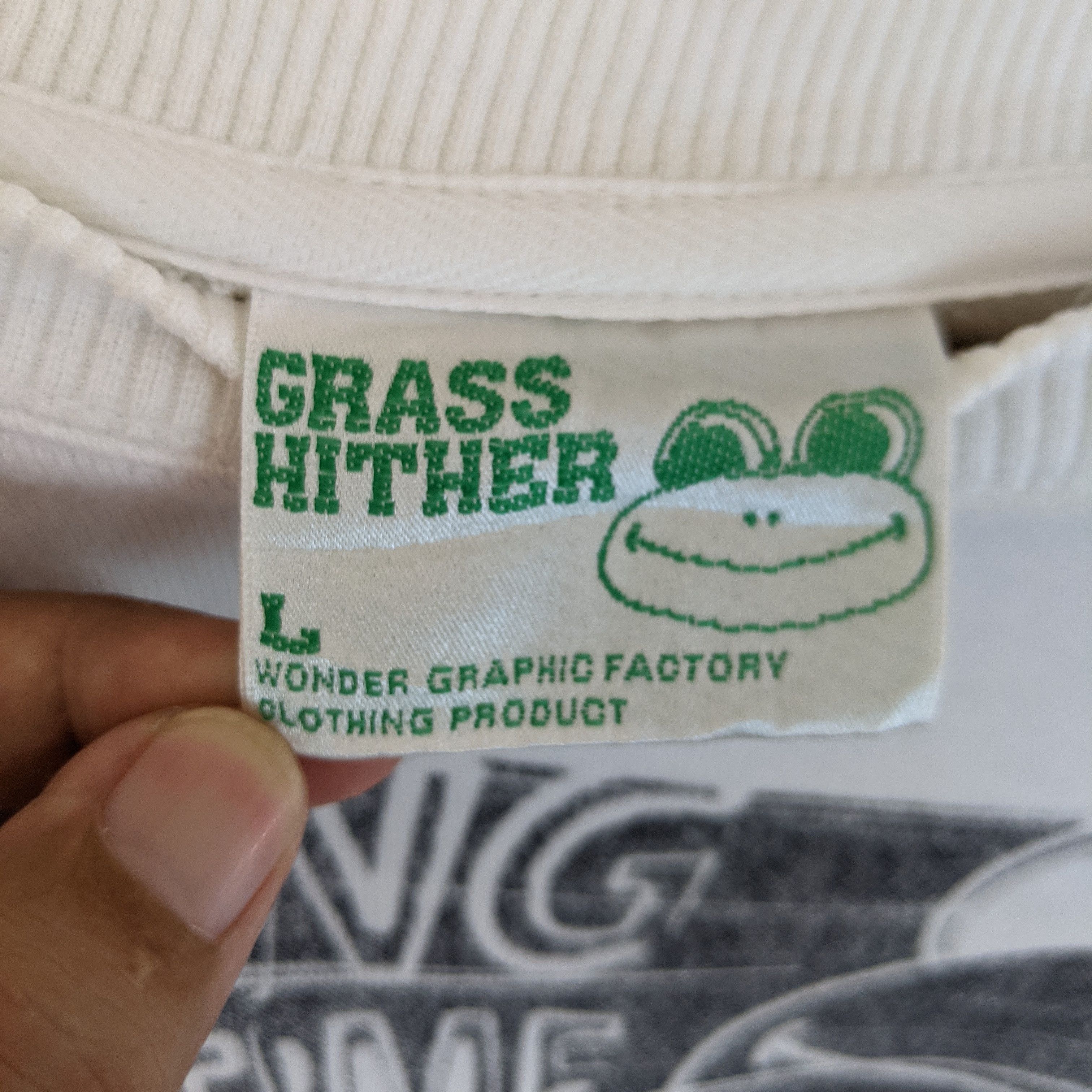 Japanese Brand Japan GRASS HITHER Anime Manga Frog Cartoon Sweatshirt Size US L / EU 52-54 / 3 - 10 Thumbnail