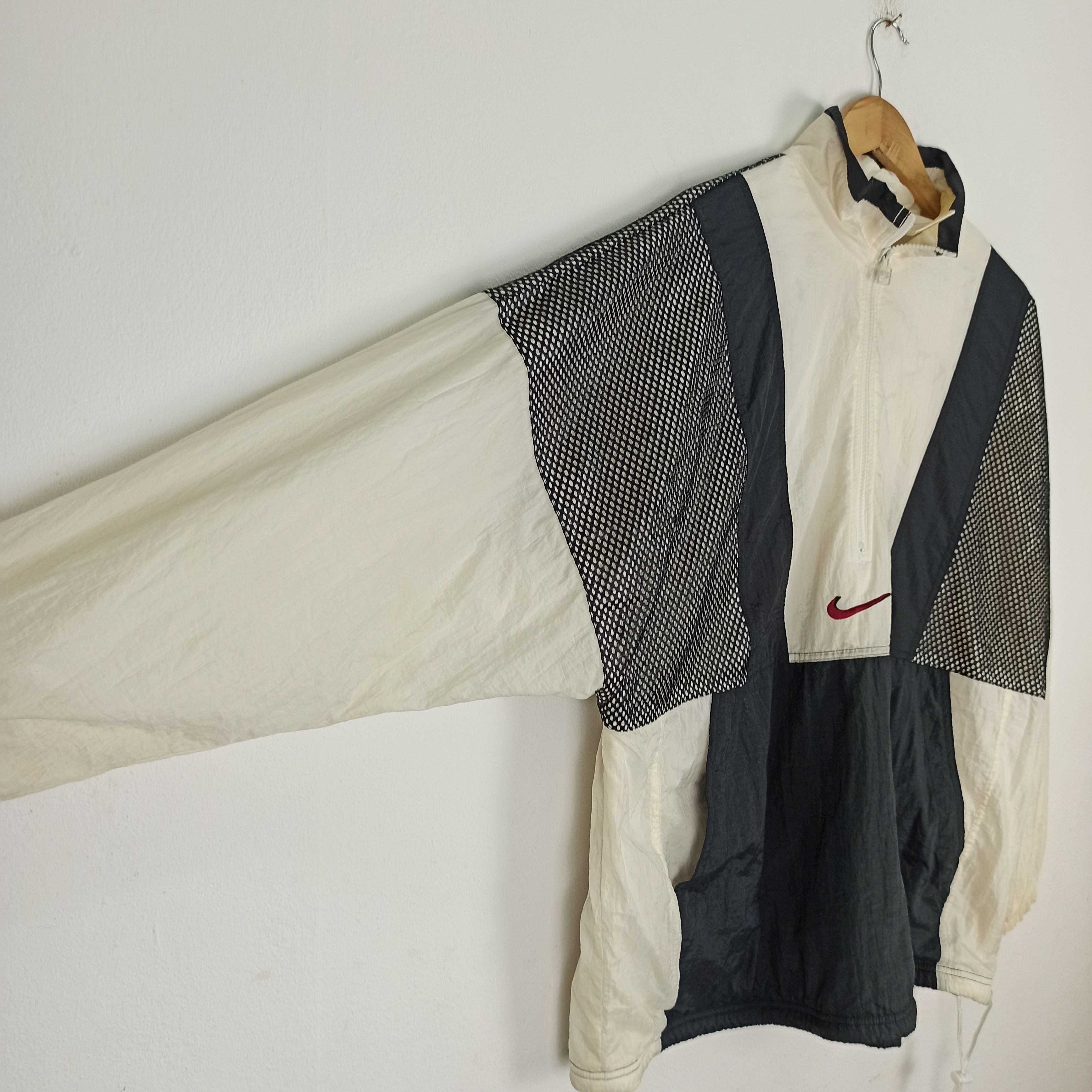 Nike 🔥 Vintage🔥 90s Nike Big Logo Windbreaker Jacket Size US L / EU 52-54 / 3 - 4 Thumbnail