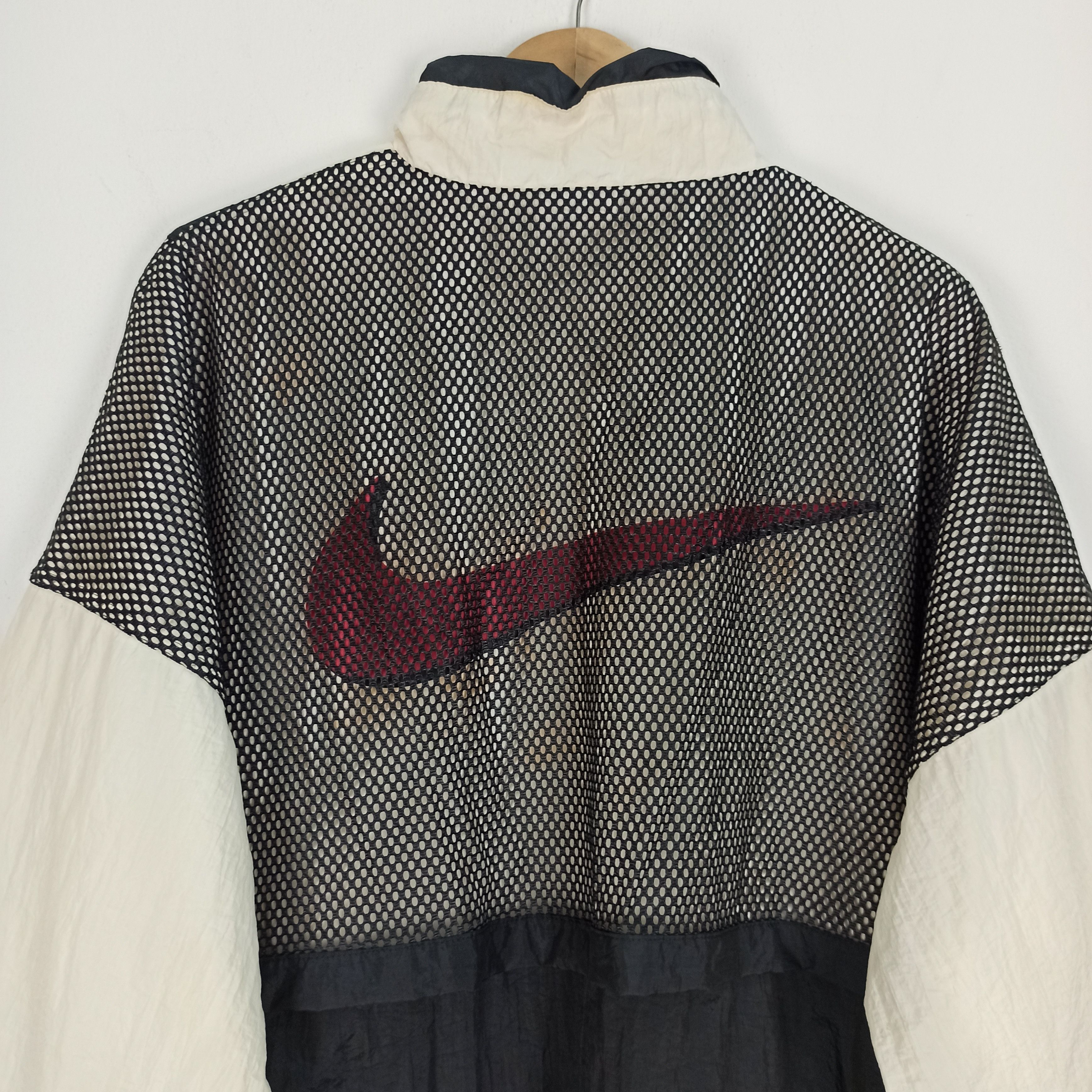 Nike 🔥 Vintage🔥 90s Nike Big Logo Windbreaker Jacket Size US L / EU 52-54 / 3 - 7 Thumbnail