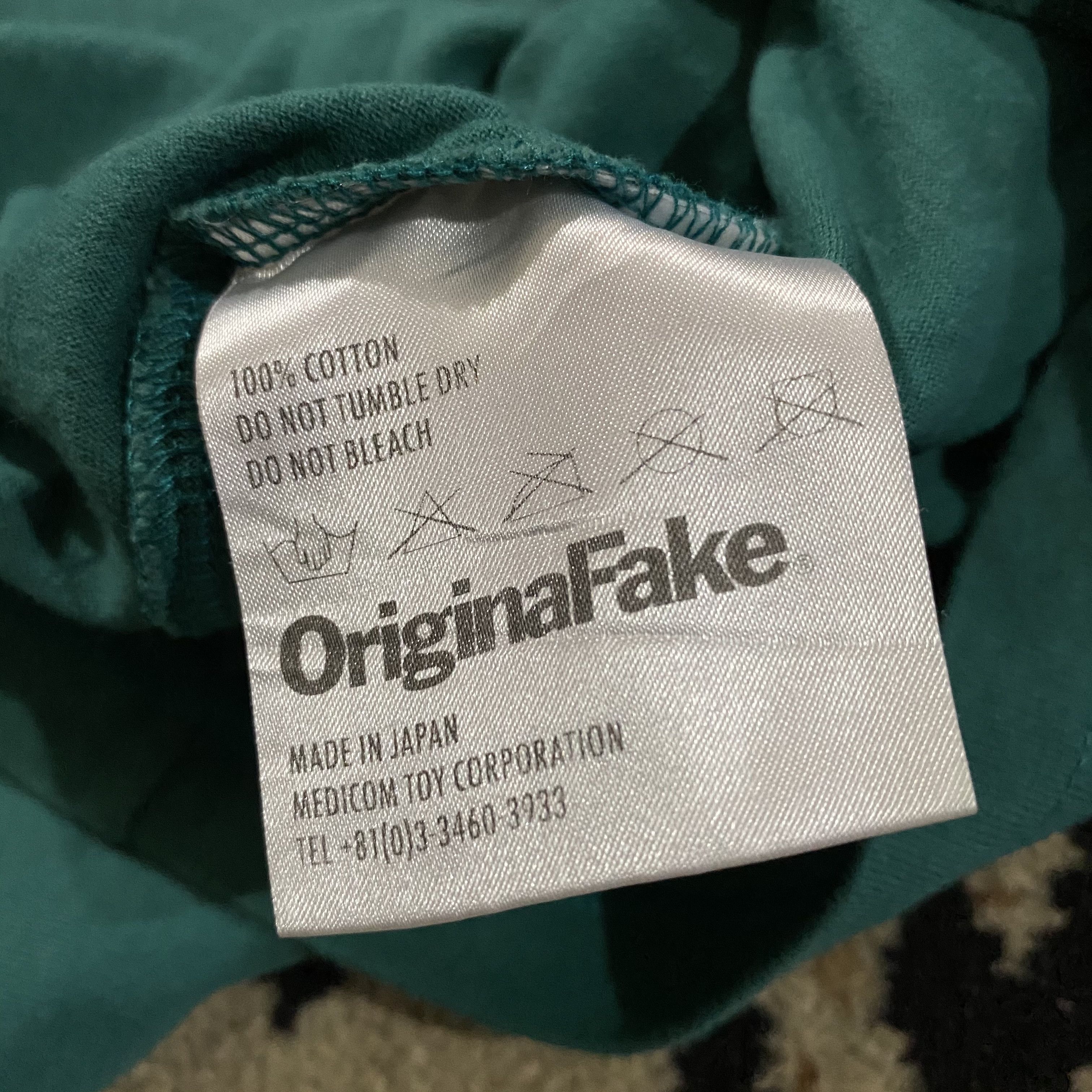 Kaws Originalfake kaws tee Size US M / EU 48-50 / 2 - 7 Thumbnail