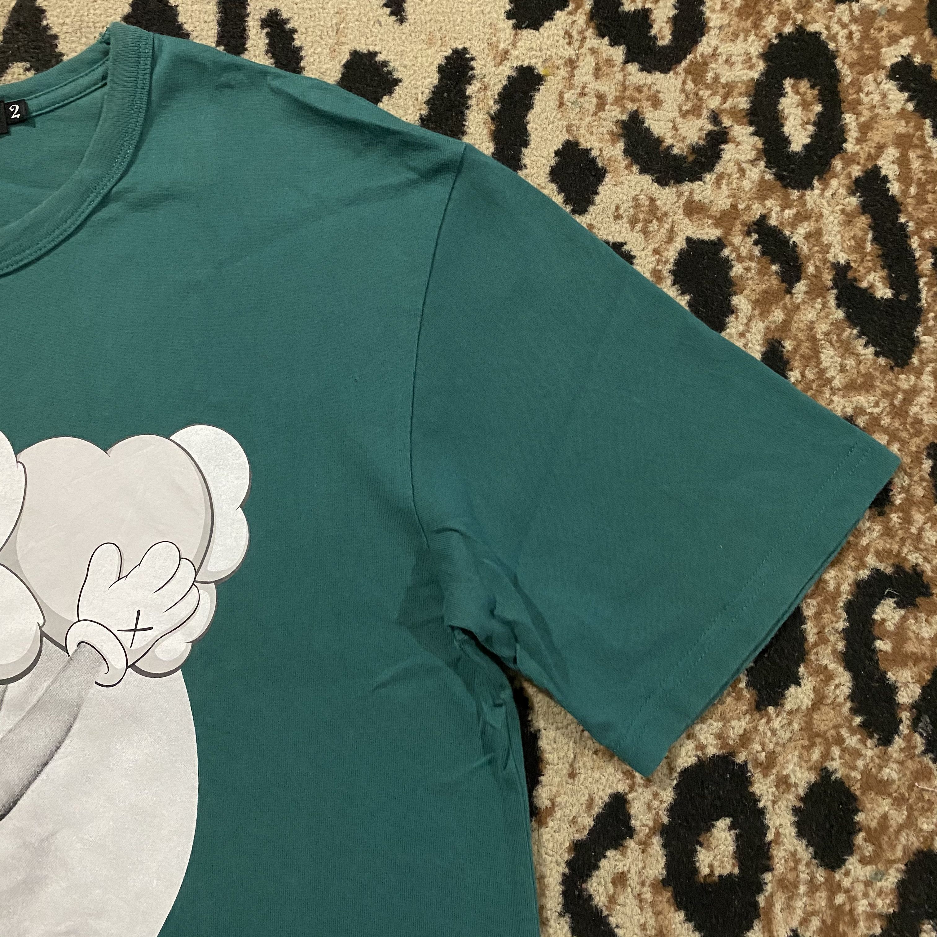 Kaws Originalfake kaws tee Size US M / EU 48-50 / 2 - 3 Thumbnail