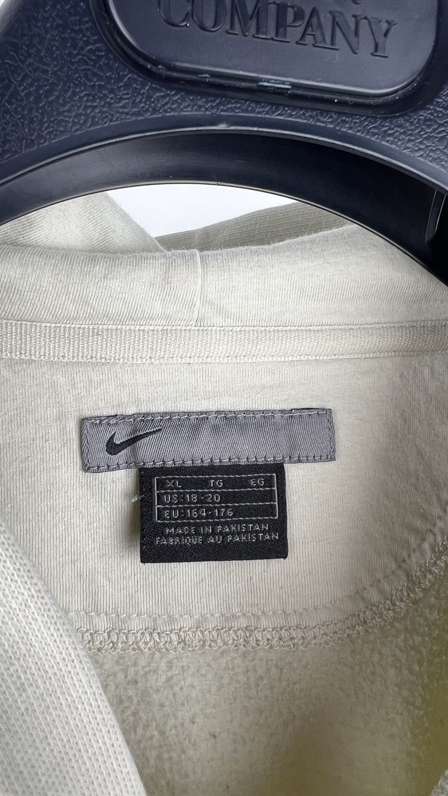Nike Vintage Nike Beige Swoosh Hoodie Size US M / EU 48-50 / 2 - 11 Thumbnail