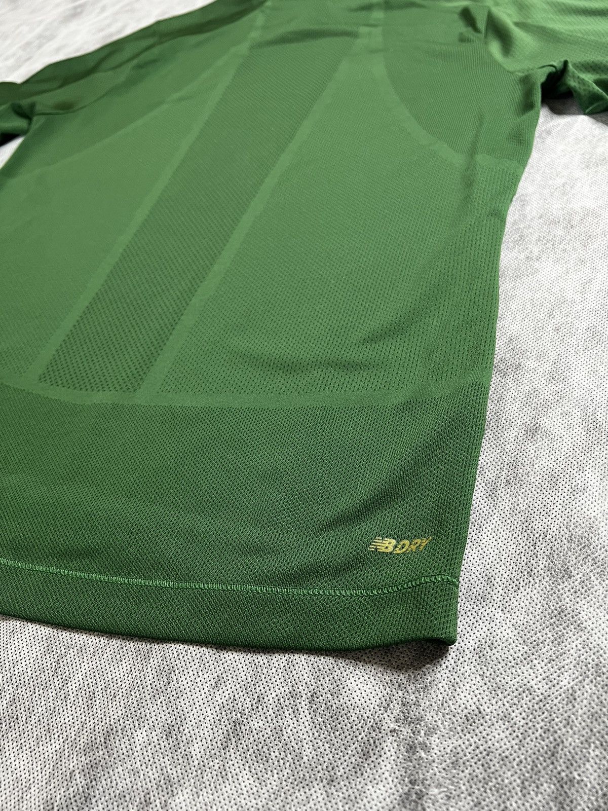 New Balance Ireland Home kit Size US S / EU 44-46 / 1 - 8 Thumbnail
