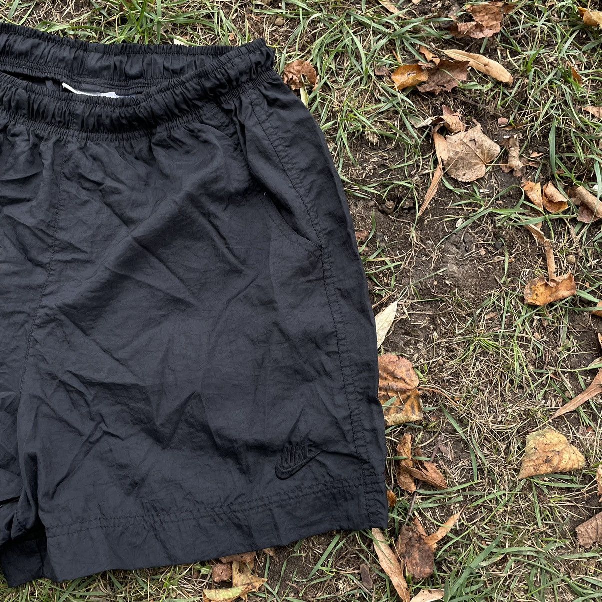 Nike Vintage Y2K Drill Nike Swoosh Logo Shorts Streetwear 90s Size US 30 / EU 46 - 2 Thumbnail