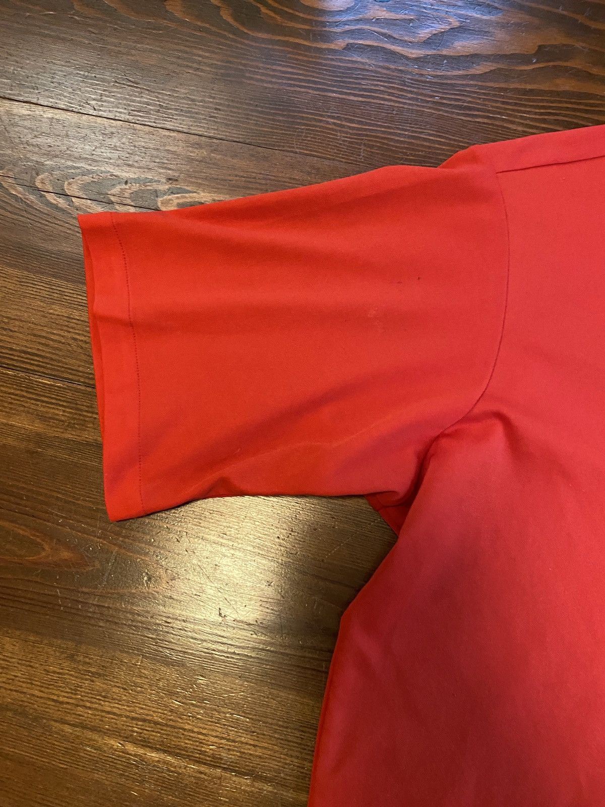 Van Heusen Vintage 70’s Van Heusen Red Polyester Short Sleeve Button Up Size US L / EU 52-54 / 3 - 4 Thumbnail
