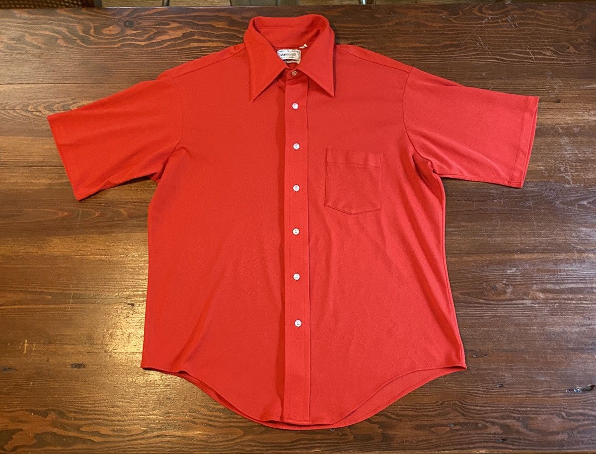 Van Heusen Vintage 70’s Van Heusen Red Polyester Short Sleeve Button Up Size US L / EU 52-54 / 3 - 1 Thumbnail